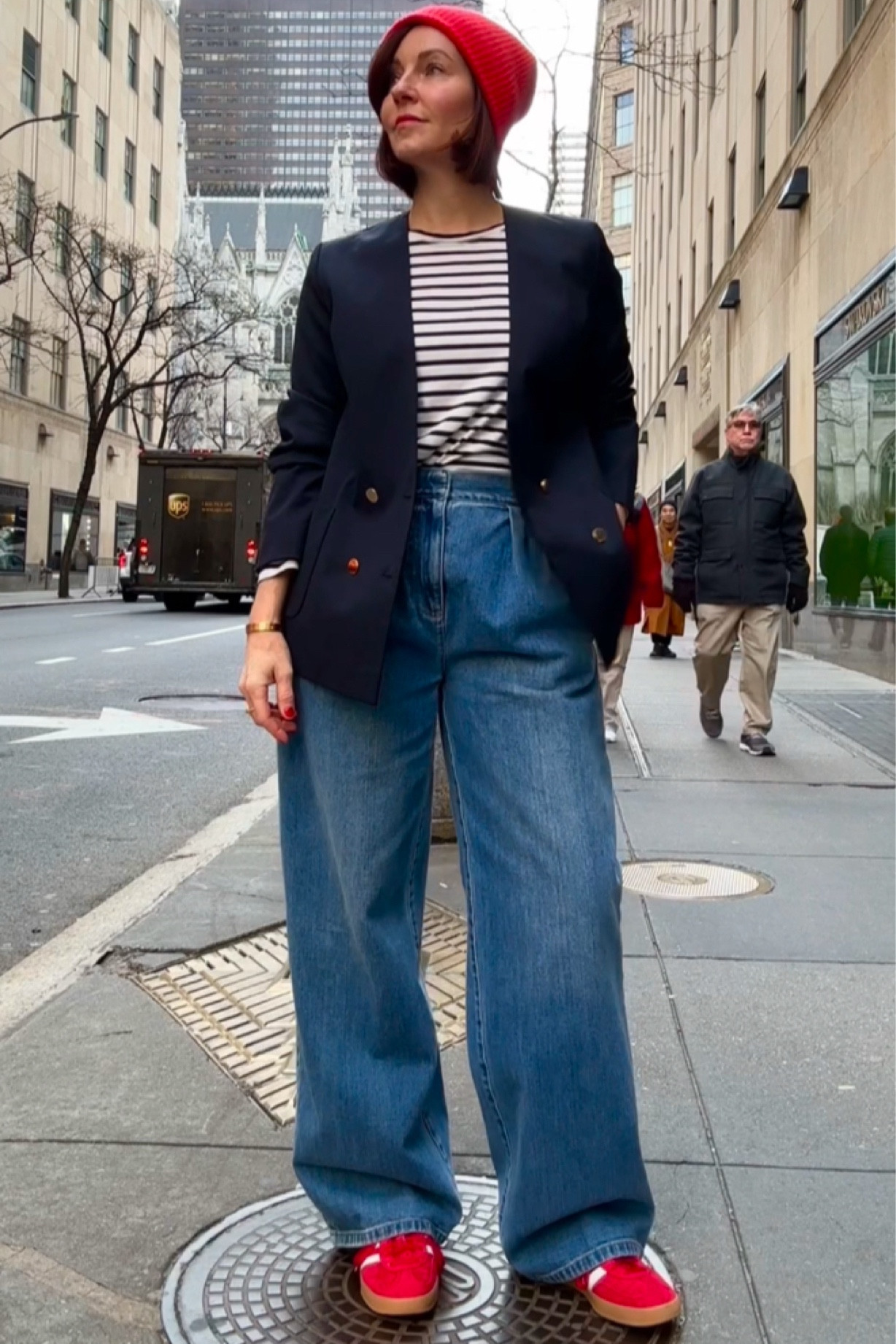 A great go-to. The navy blazer. 

#LTKStyleTip #LTKOver40