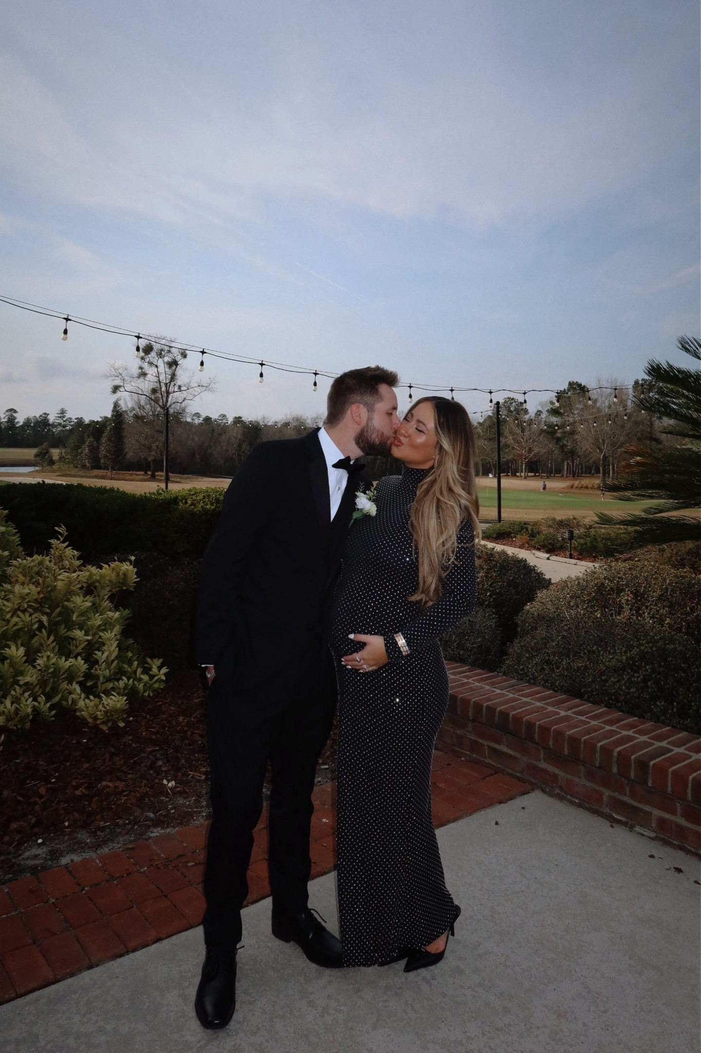 Size Medium 🖤 

#LTKWedding #LTKootd