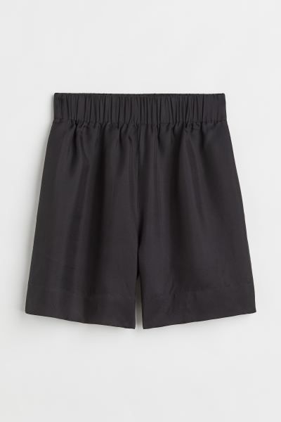 Silk-blend twill shorts | H&M (UK, MY, IN, SG, PH, TW, HK)