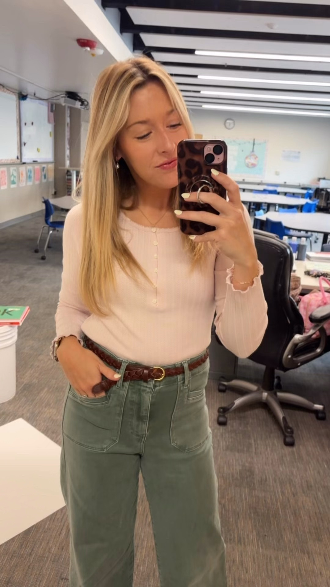 This little @Target long sleeve Henly is perfect for a chilly spring morning. Loving this pale pink + green combo 🌸🐸

#targetfinds #teacherootd #momoutfit

#LTKgrwm #LTKmomlife