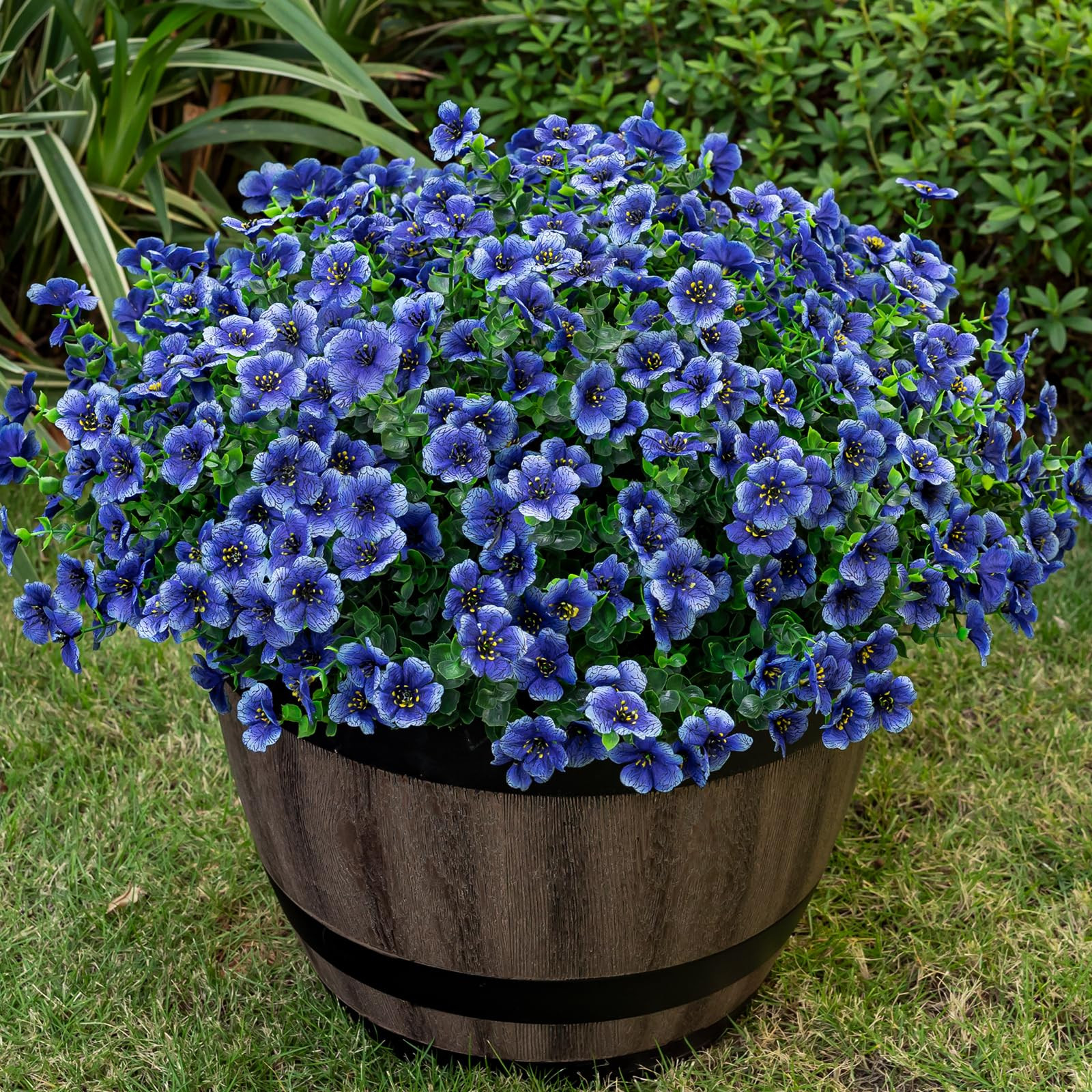 Lnoicy 20 Bundles Artificial Flowers for Outdoor Fake Plants for Spring Decoration,Faux Eucalyptu... | Amazon (US)