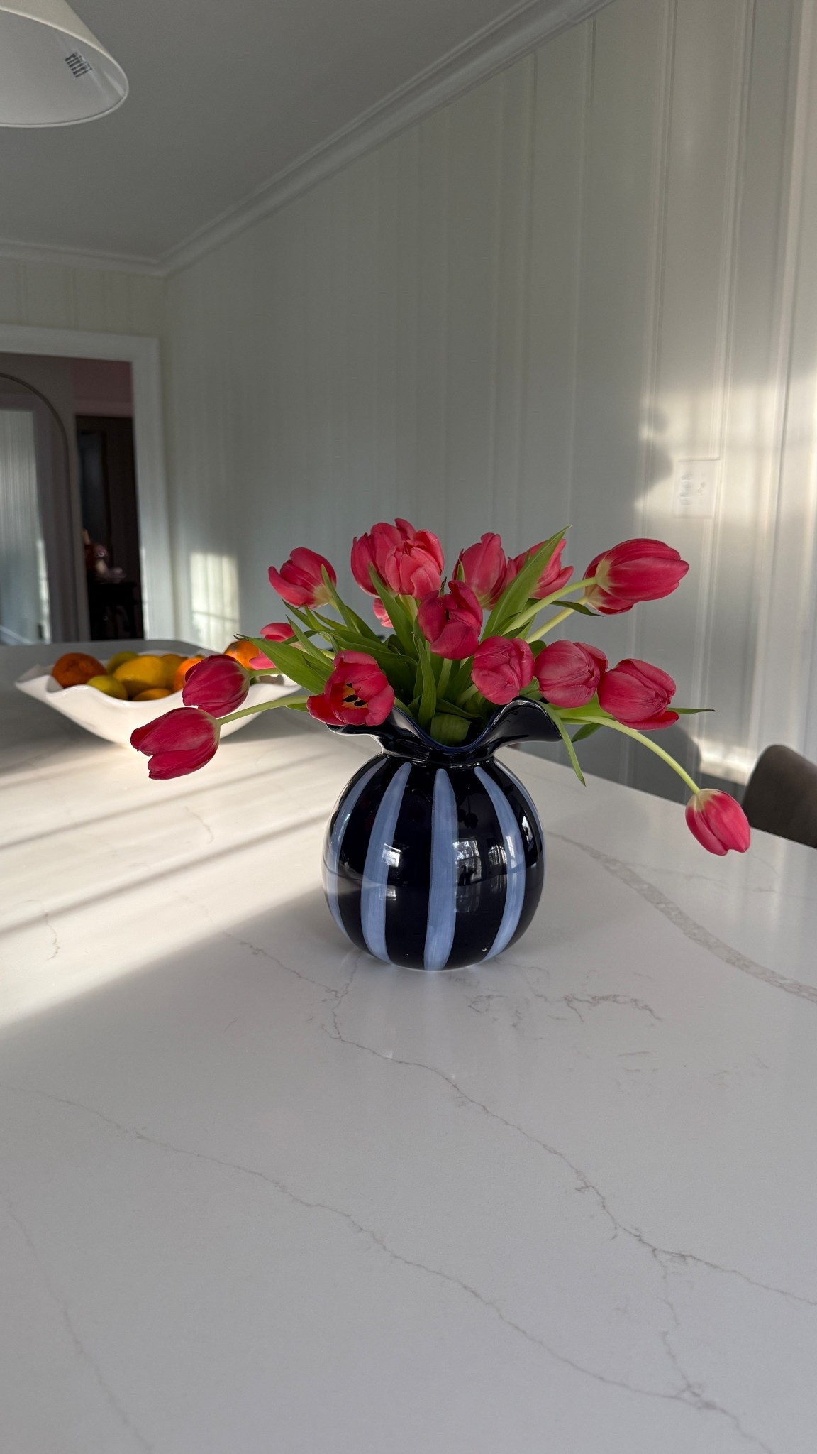 the prettiest vase & fruit bowl 

#LTKHome #LTKmorningroutine #LTKSeasonal