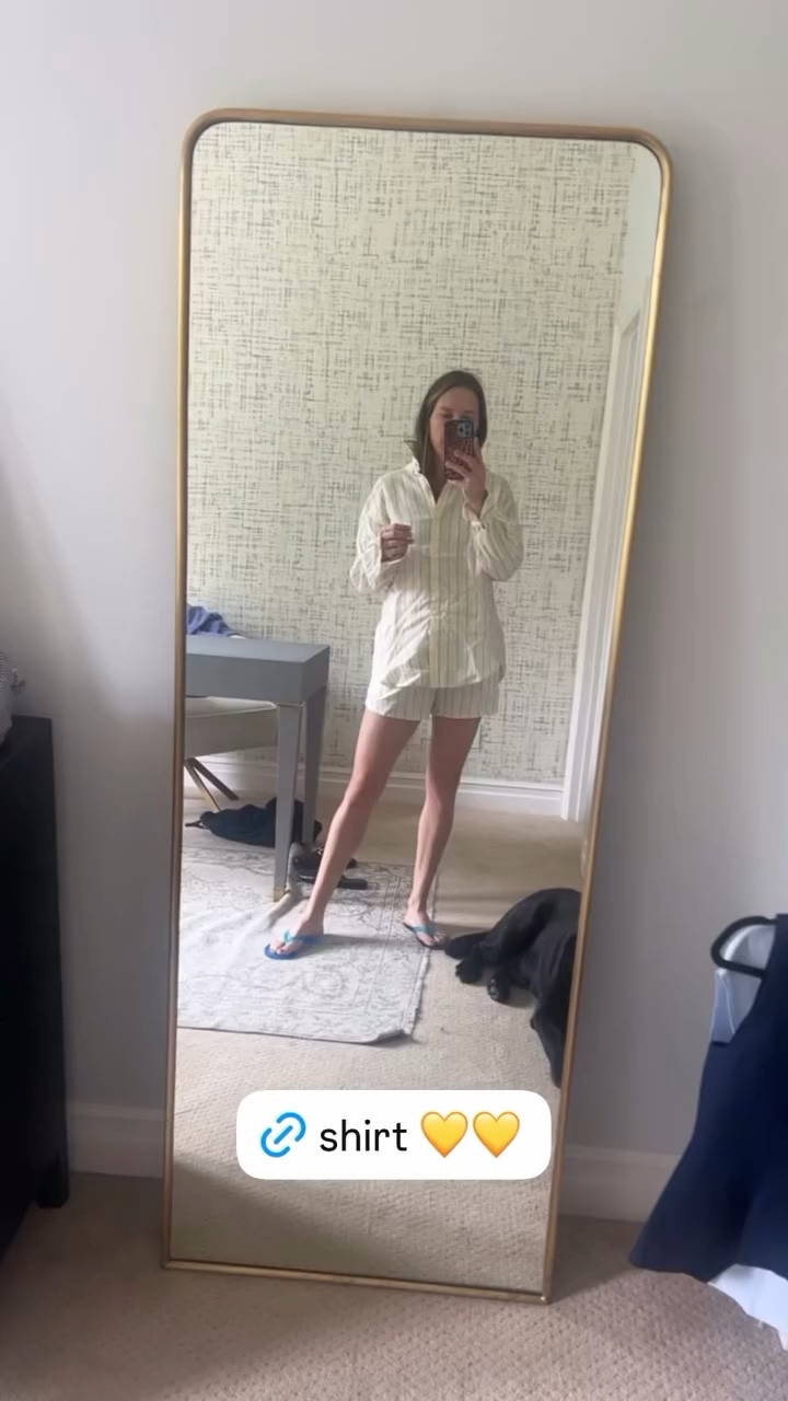 Oversize button-down, matching set, linen set, linen, button-down, linen shorts, travel, outfit, outfit, Summer set , cool, girl, style, cool girl, aesthetic @Aritzia

#LTKootd #LTKWorkwear #LTKTravel