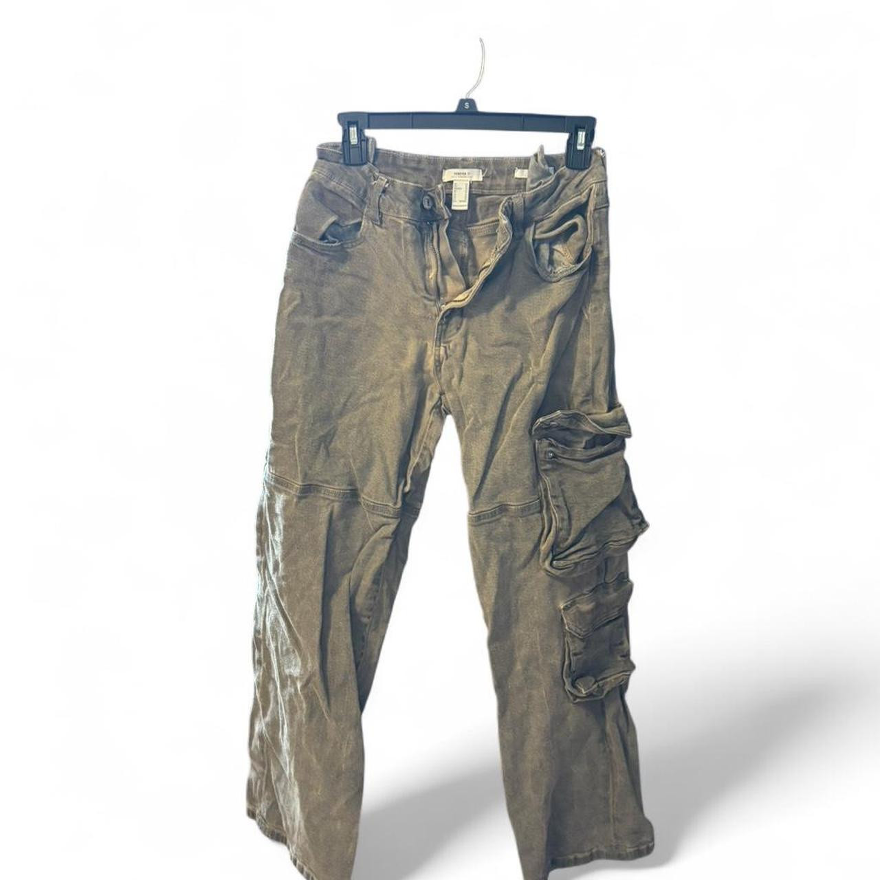 Forever 21 Women's Cargo Pants - Khaki/Brown - 26 | Depop US