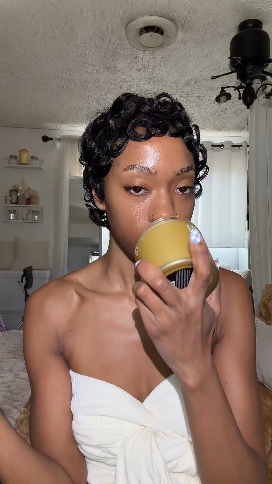 Hydrated n glowy skin that smells amazing! Plus the deodorant is great for hyperpigmentation & ingrown hair 

#LTKBeauty #LTKValentine #LTKselfcare