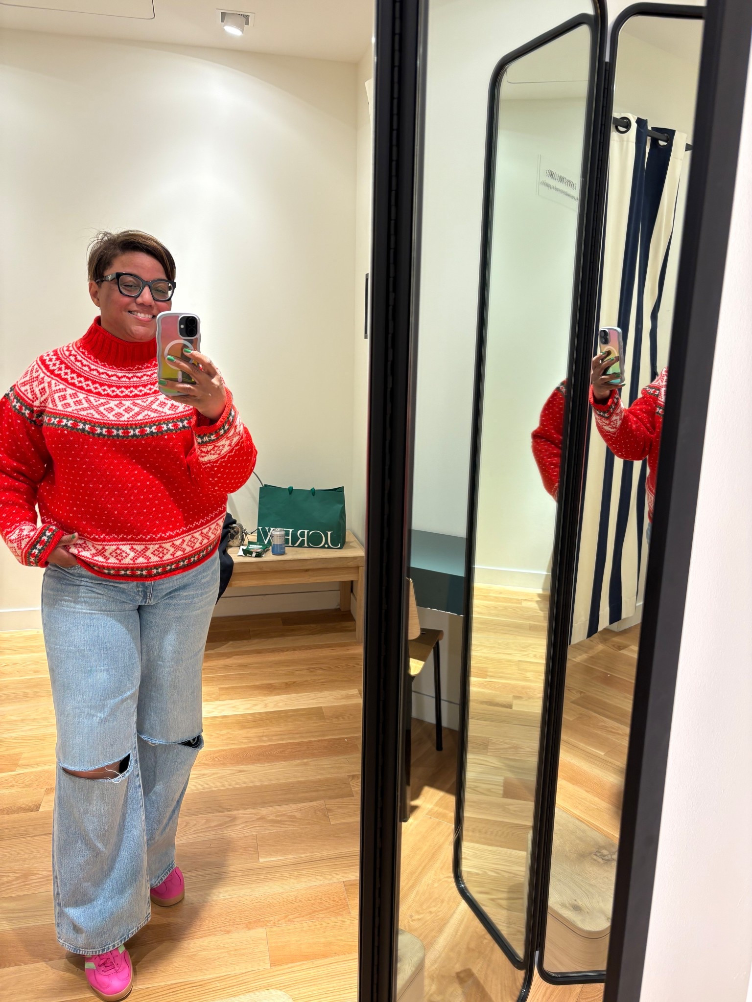 Gorgeous Rollneck Sweaters!!!  Size down if you don’t want a loose/relaxed fit!!!! This is the size XL  