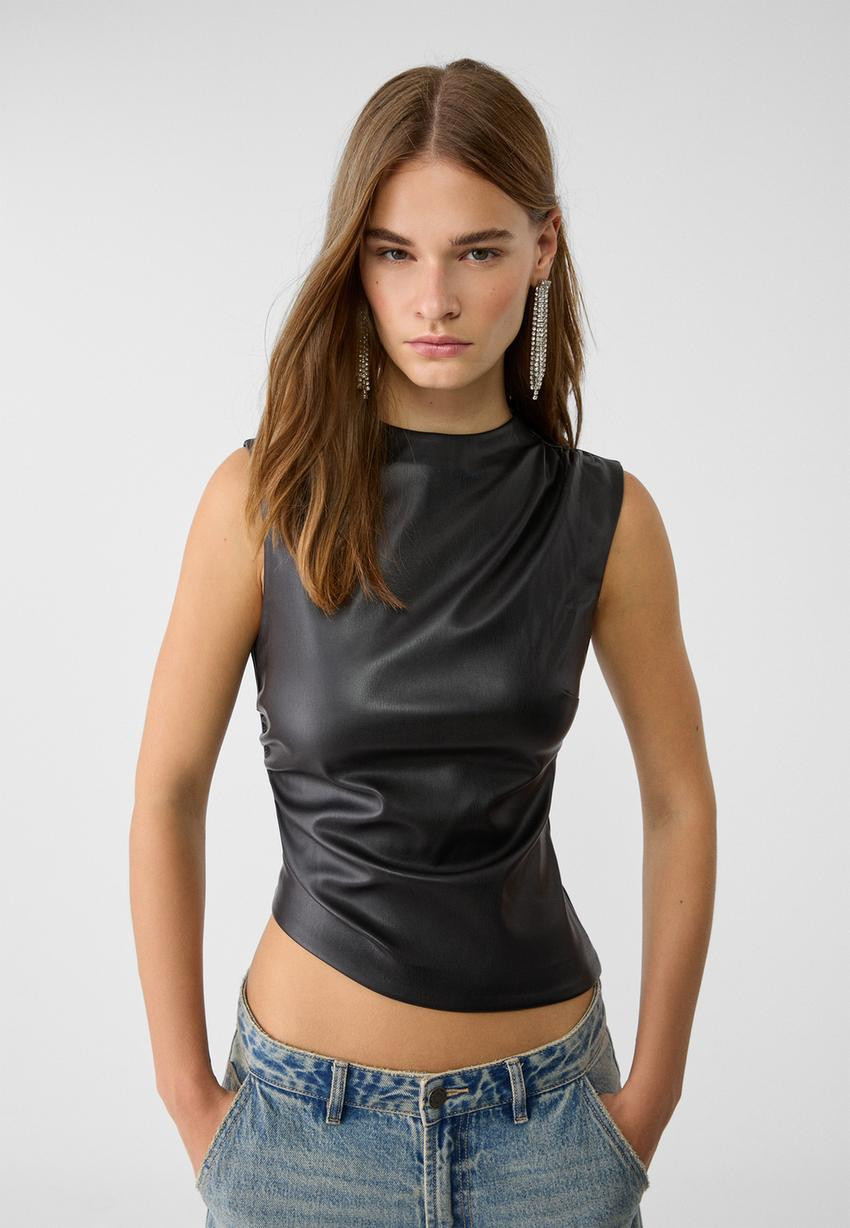 Asymmetric leather effect top | Stradivarius (UK)