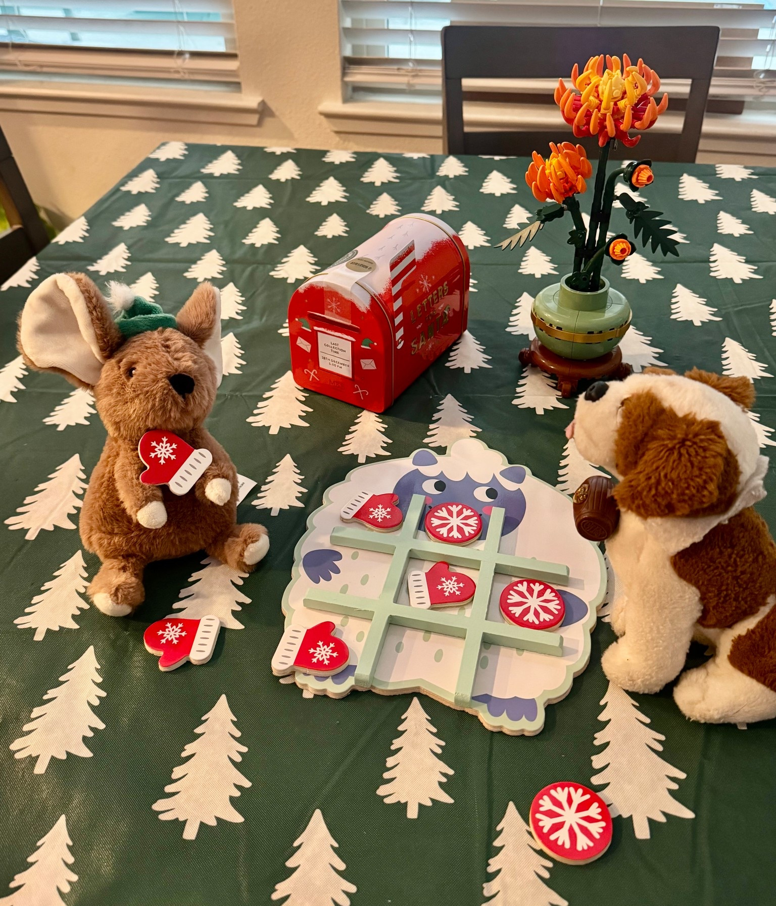 Cute holiday finds & Lego flower center piece

#LTKCyberWeek #LTKSaleAlert #LTKHoliday