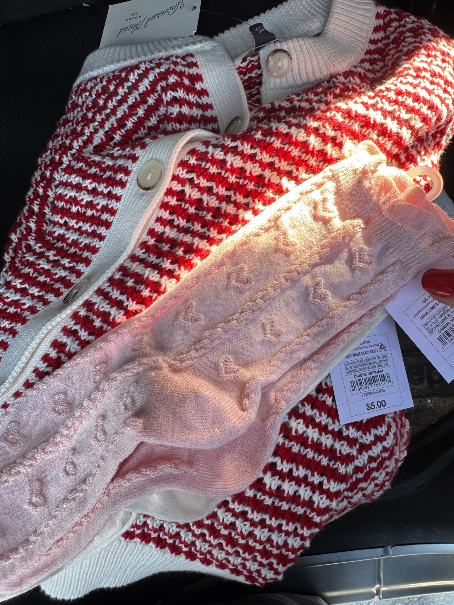 Shop my faves for v-day❤️💕💕💕

#LTKSeasonal #LTKFindsUnder50 #LTKOver40