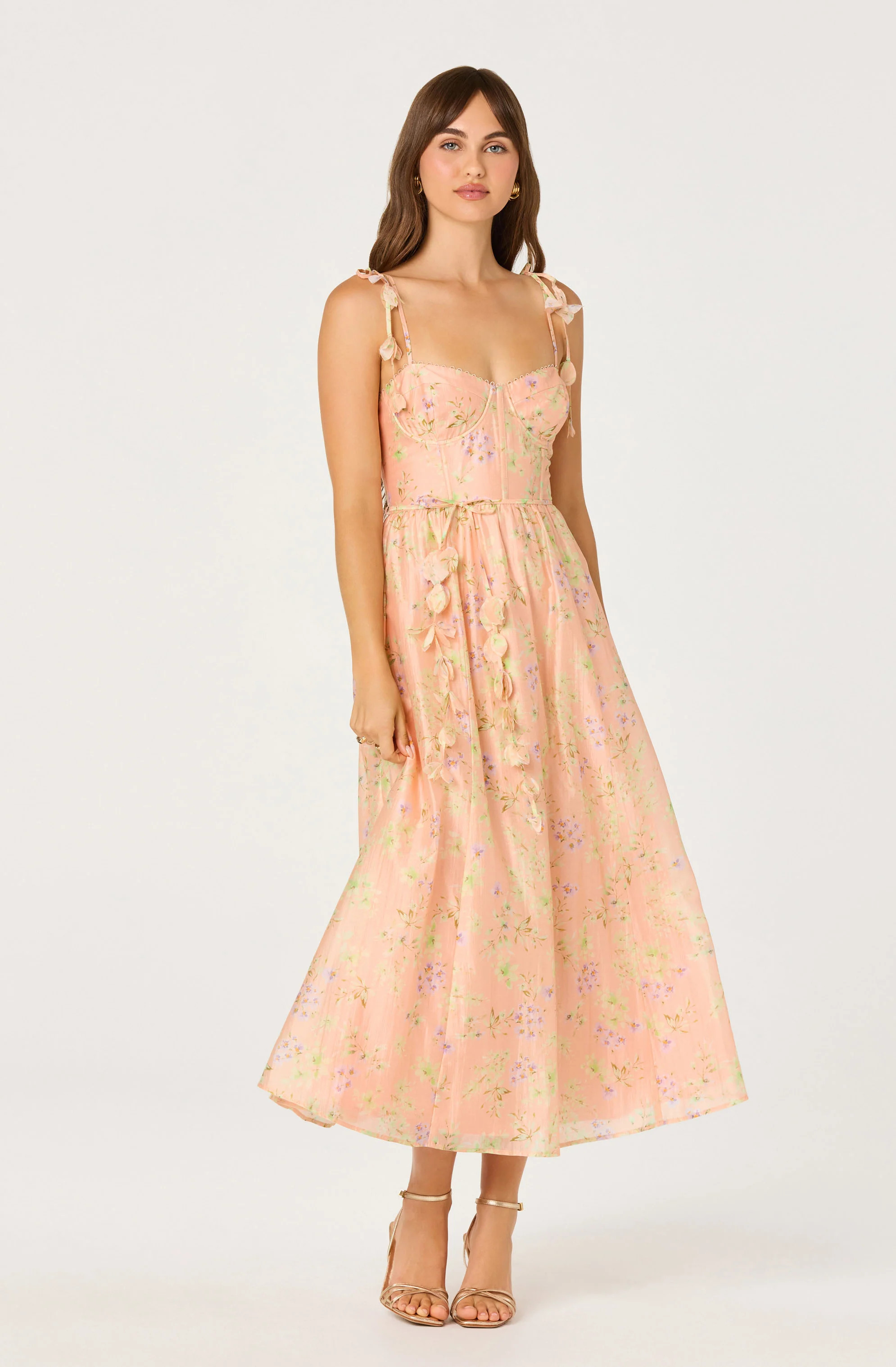 Halcyon Floral 3D Flower Appliqu\u00e9 Midi Dress - Peach floral / XS | ASTR The Label (US)