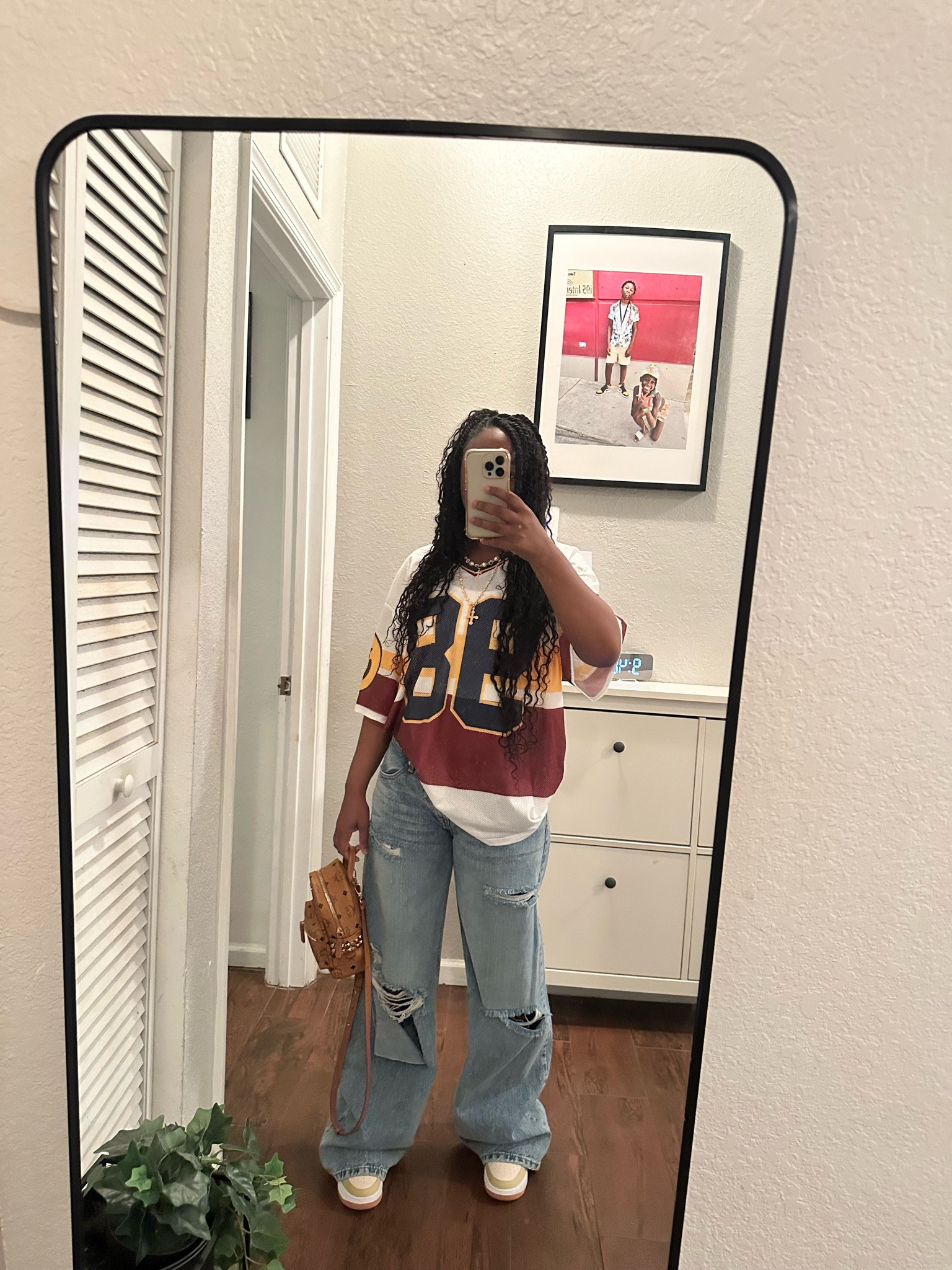Love these jeans ! My favs for sure ! 

OOTD, fashion , jersey outfit , outfit ideas , fashionn

#LTKBeauty #LTKStyleTip #LTKU