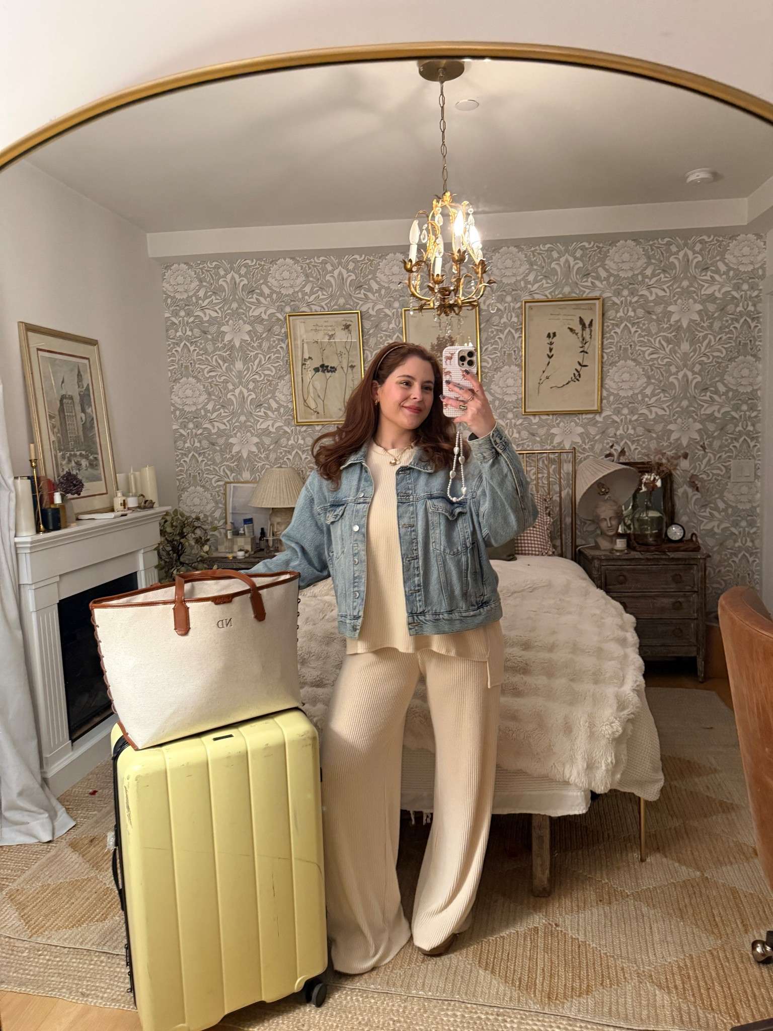 Foxykind lounge set size L
Calpak suitcase 


#LTKSeasonal #LTKTravel #LTKMidsize