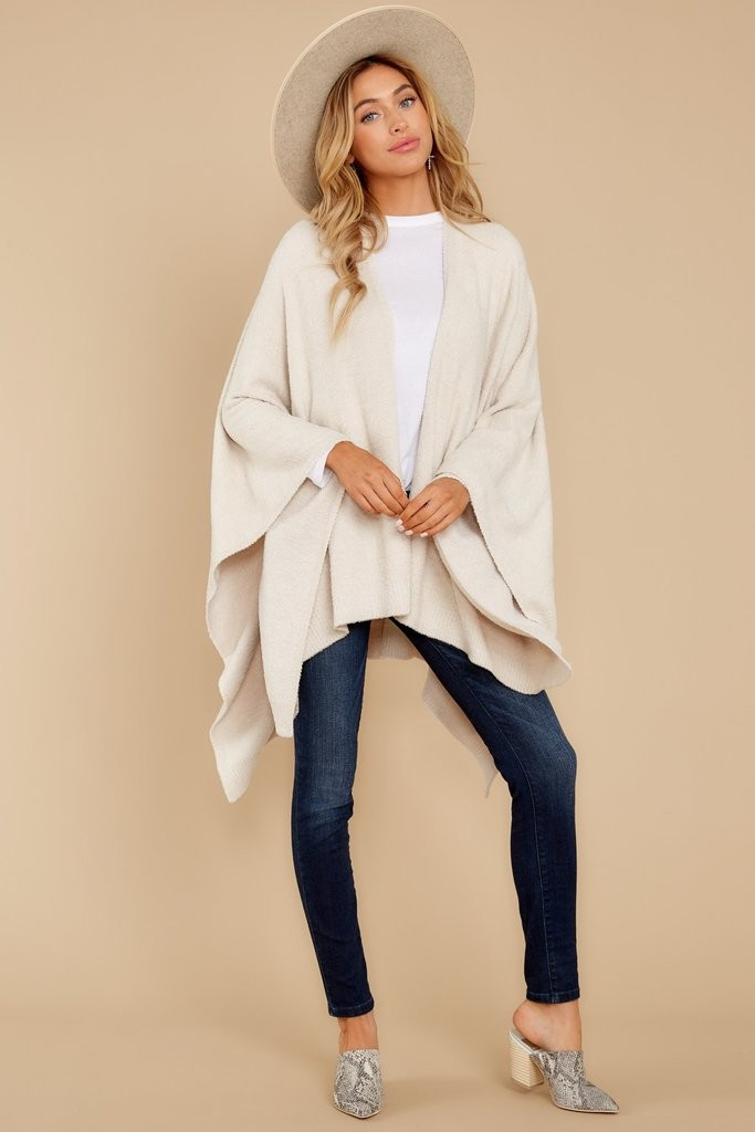 CozyChic Lite® Stone Pearl Weekend Wrap | Red Dress 