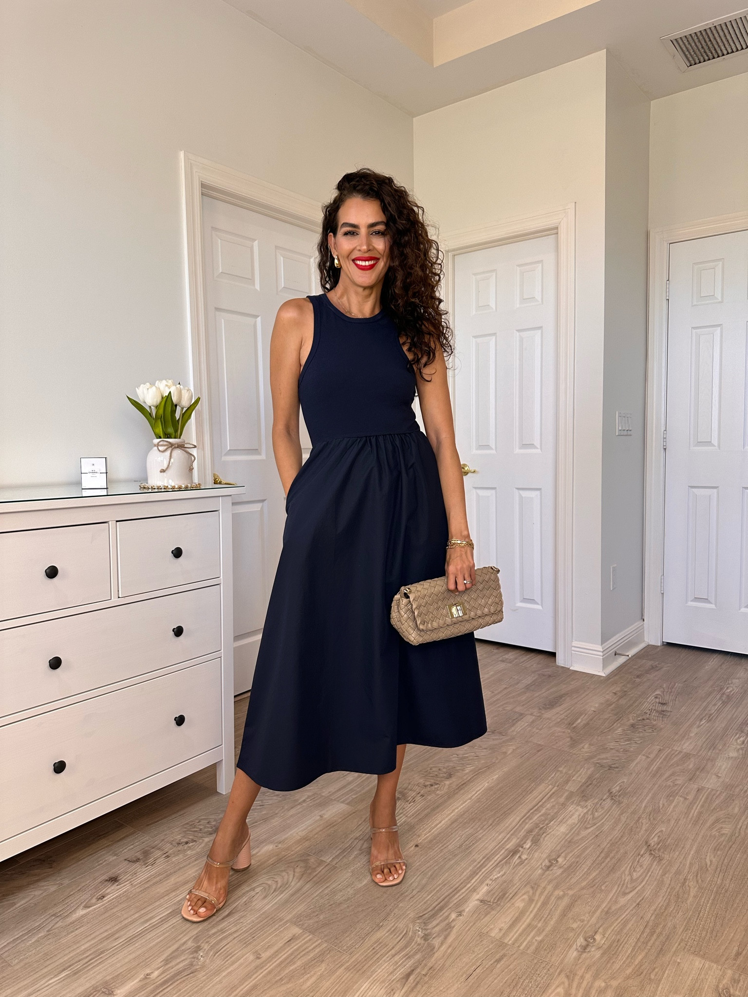 The comfiest dress with pockets!! Lipstick Ruby woo