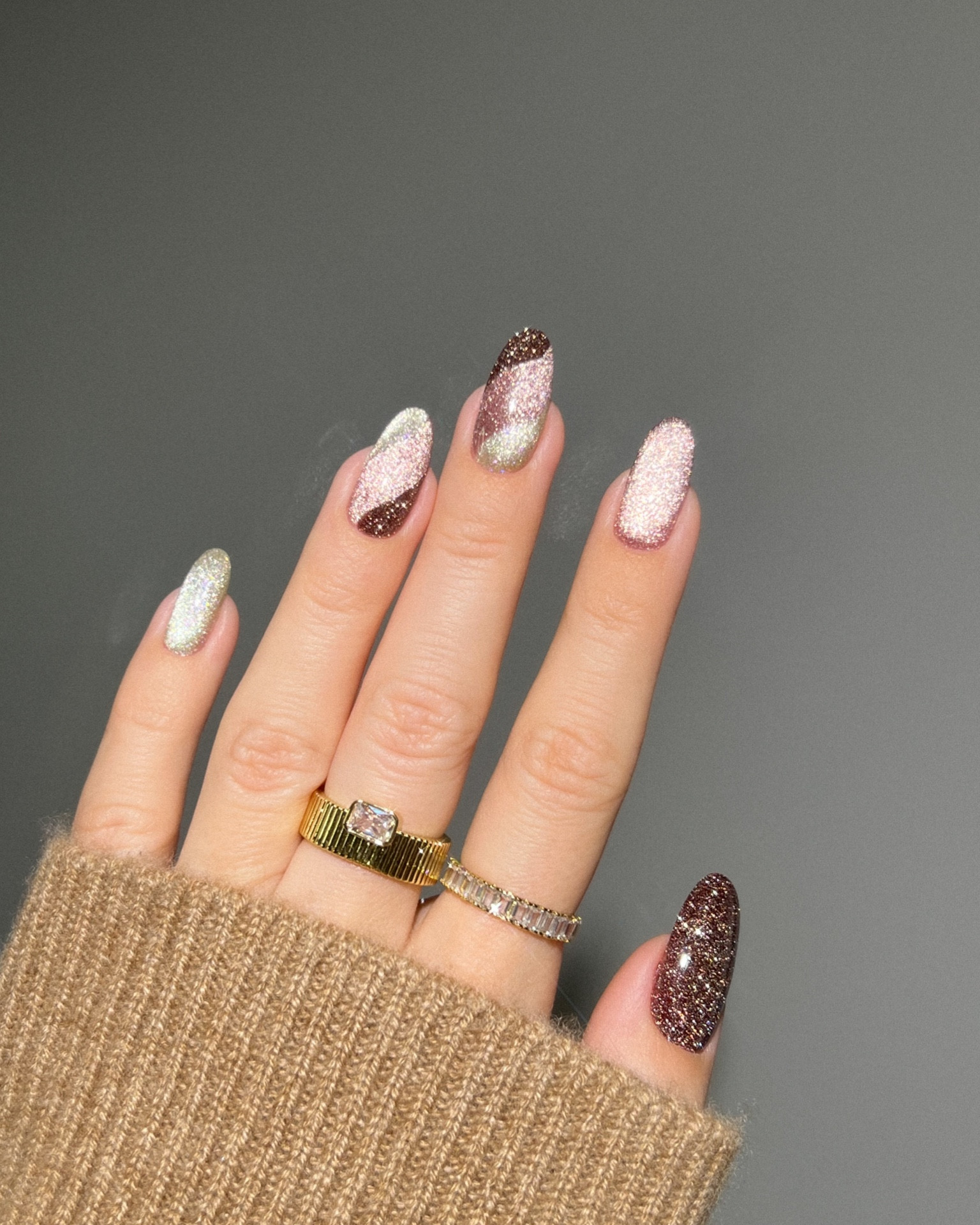 Fall inspo that’s also perfect for Thanksgiving 🍂✨

Colors: Kiara Too Haute (or 1249) ; ICEGEL 1247 + 1248

Or 1153 + 1154

#LTKbeauty #LTKSeasonal #LTKstyletip