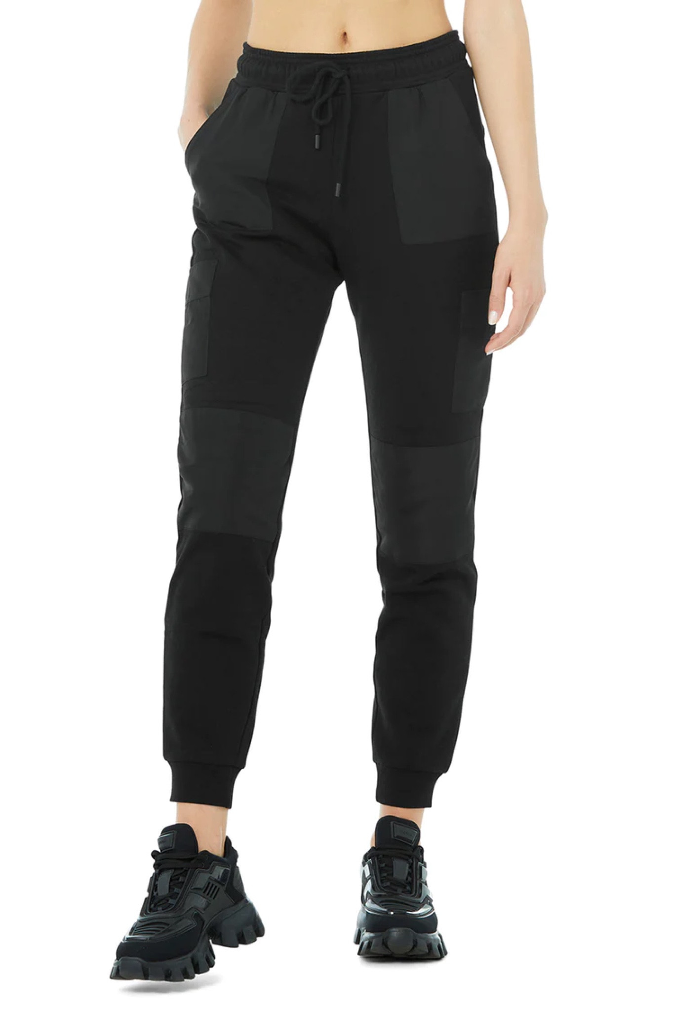 Alo Yoga Cargo Jogger I’m obsessed with these. Cozy and stylish you will look put together when you leave your house and they are so comfortable! 

#LTKunder100 #LTKsalealert