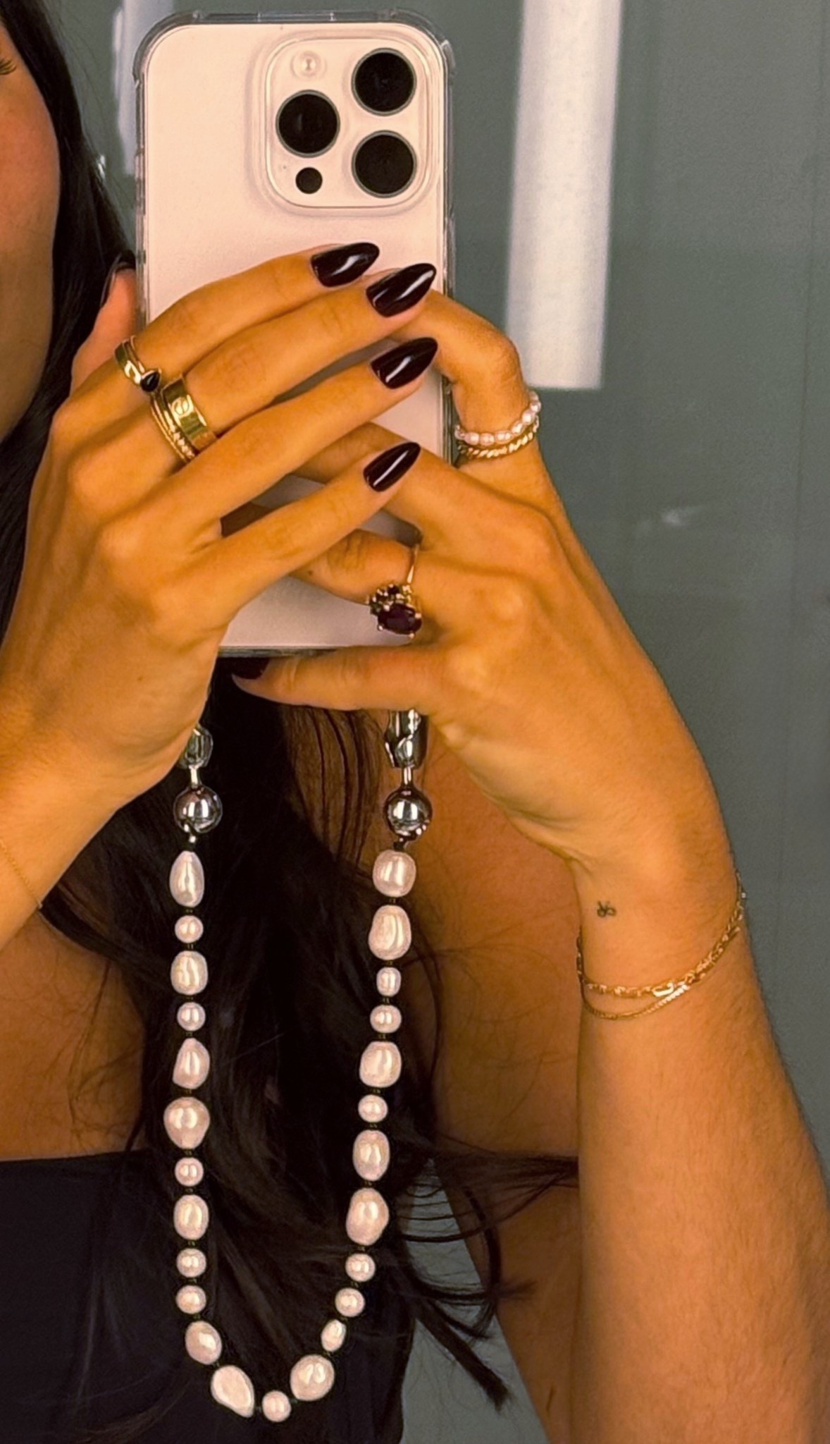 pearl phone charm 🤍

iPhone Charm | iPhone Cord | iPhone Wristlet | Pearl Phone Case | Pearl iPhone Charm | iPhone Accessories | Gold Rings | Diamond Ring | Ruby Ring | 

#LTKBeauty #LTKStyleTip #LTKSeasonal