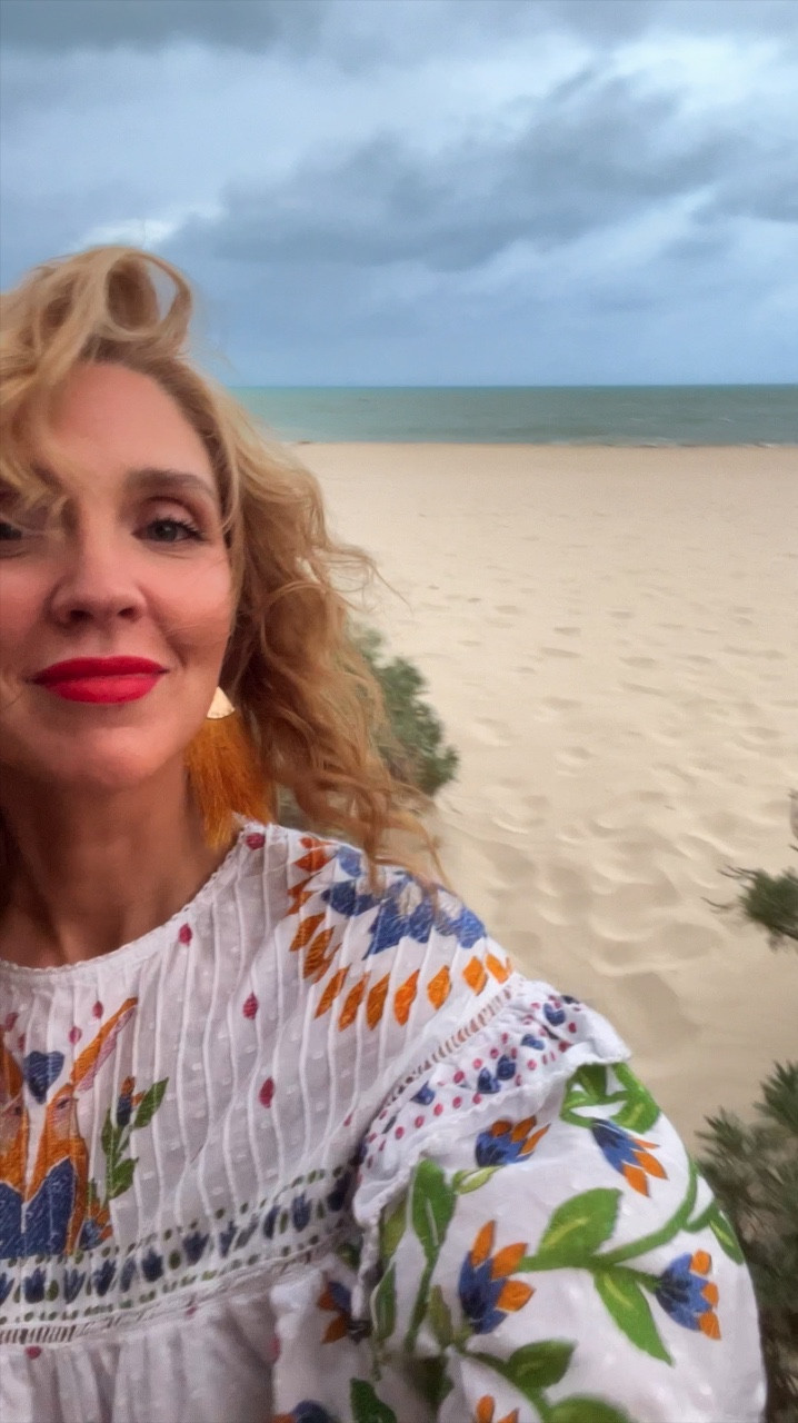 🚨Sale Alert 🚨 Want to smell like you’re on vacation all the time?!? 🌴 
Yes, please. These are my favorite summer perfumes and sunscreens! 


#LTKSwim #LTKOver40 #LTKVideo