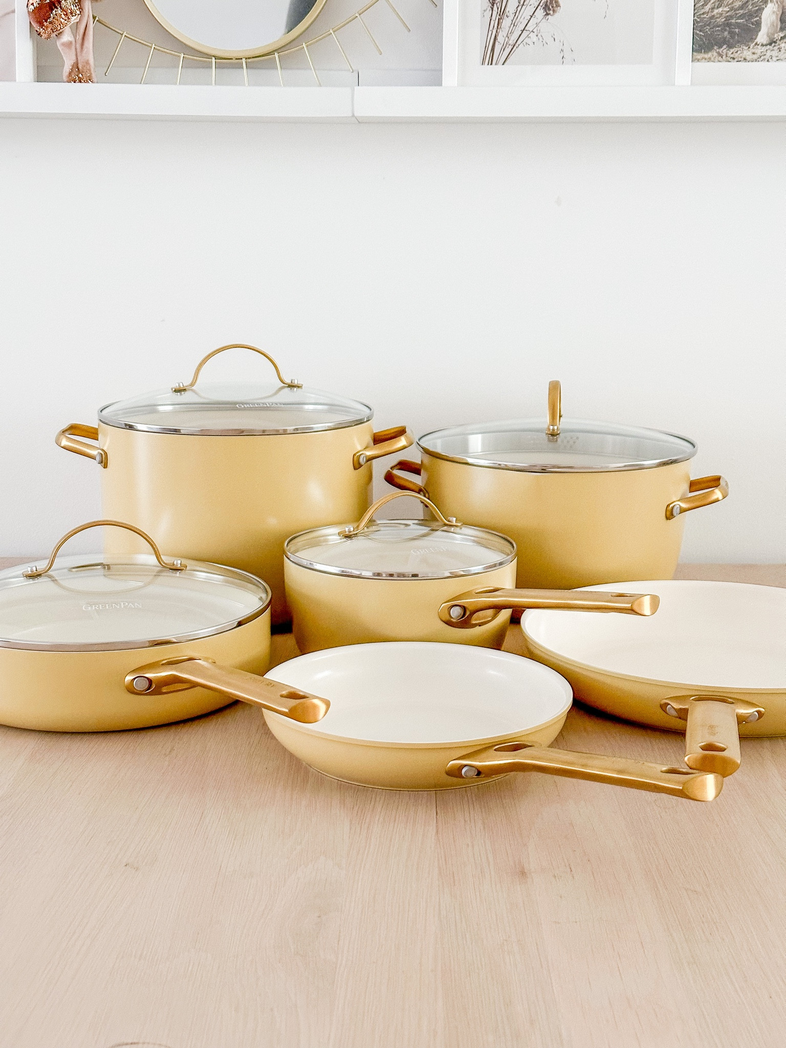 How dreamy is this set of pots and pans 💛

40% off! Use code: GIVE40

The Green Pan, greenpan, yellow, pastel, cooking, food, kitchen essentials, aesthetic, kitchen decor

#food #cooking #kitchen #aesthetic

#LTKhome