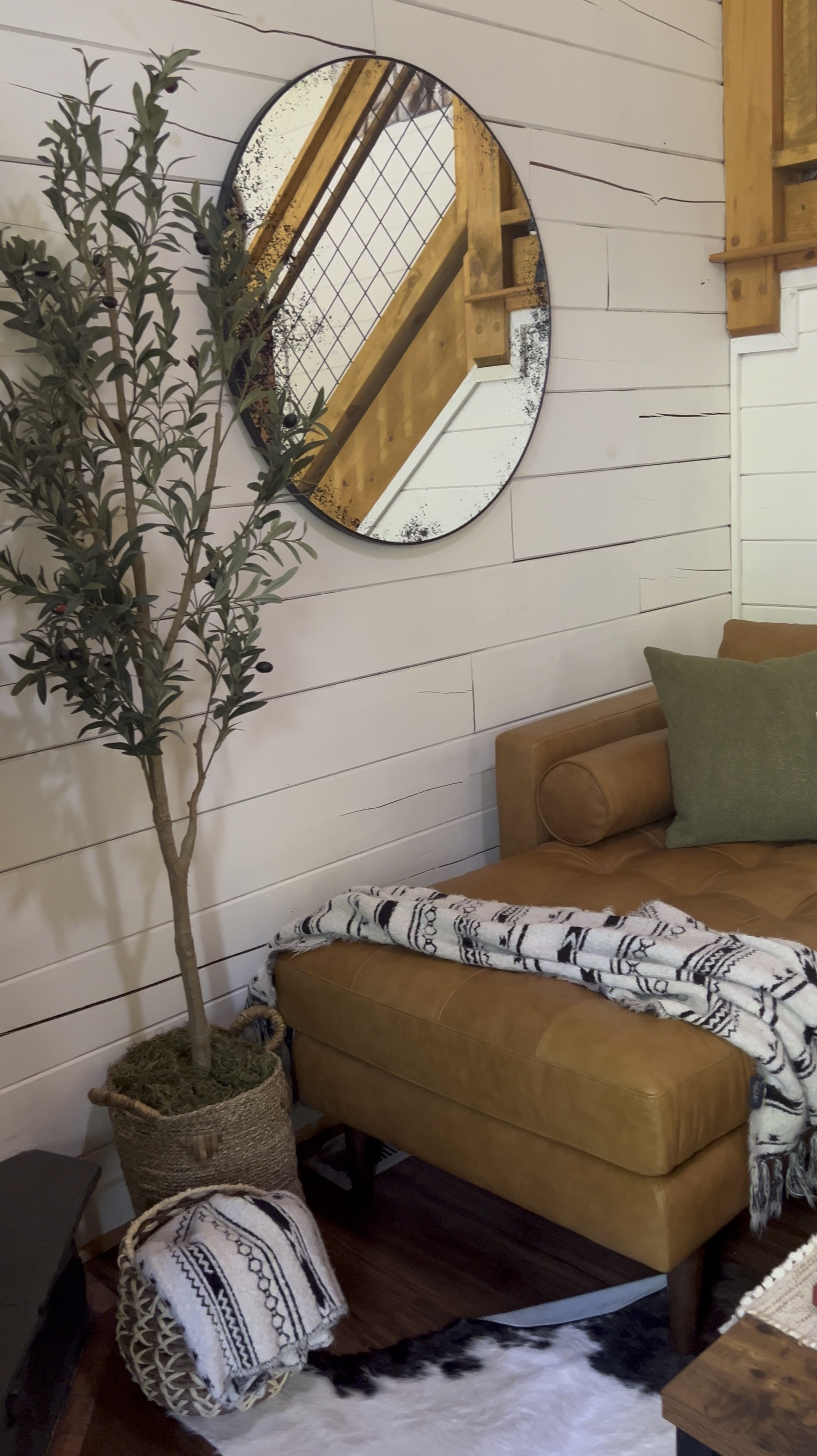 Our TN cabin has the softest most comfortable leather sectional sofa! 

#LTKStyleTip #LTKTravel #LTKHome