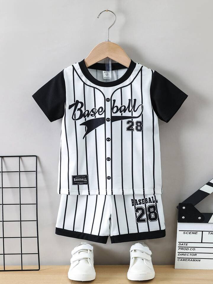 SHEIN Kids SPRTY Young Boy Striped & Letter Graphic Tee & Shorts | SHEIN