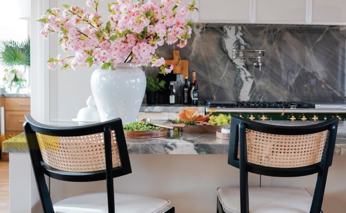 Spring and Easter home decor 
Flowers 
Home design 
Easter 


#LTKHome #LTKSaleAlert #LTKSeasonal