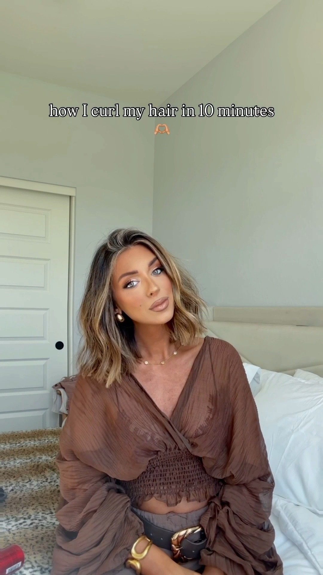 how I curl my short hair in 10 minutes 🫶🏼

#LTKmorningroutine #LTKBeauty #LTKgrwm