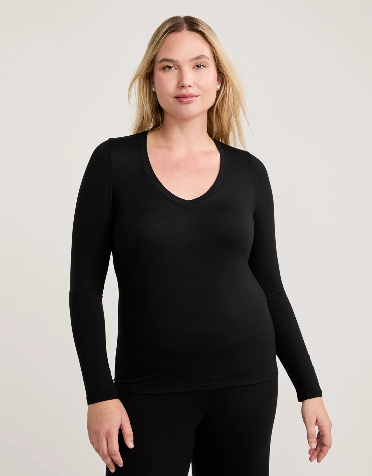 Memphis Long Sleeve V Neck Tee - Black | MAISON WHEAT