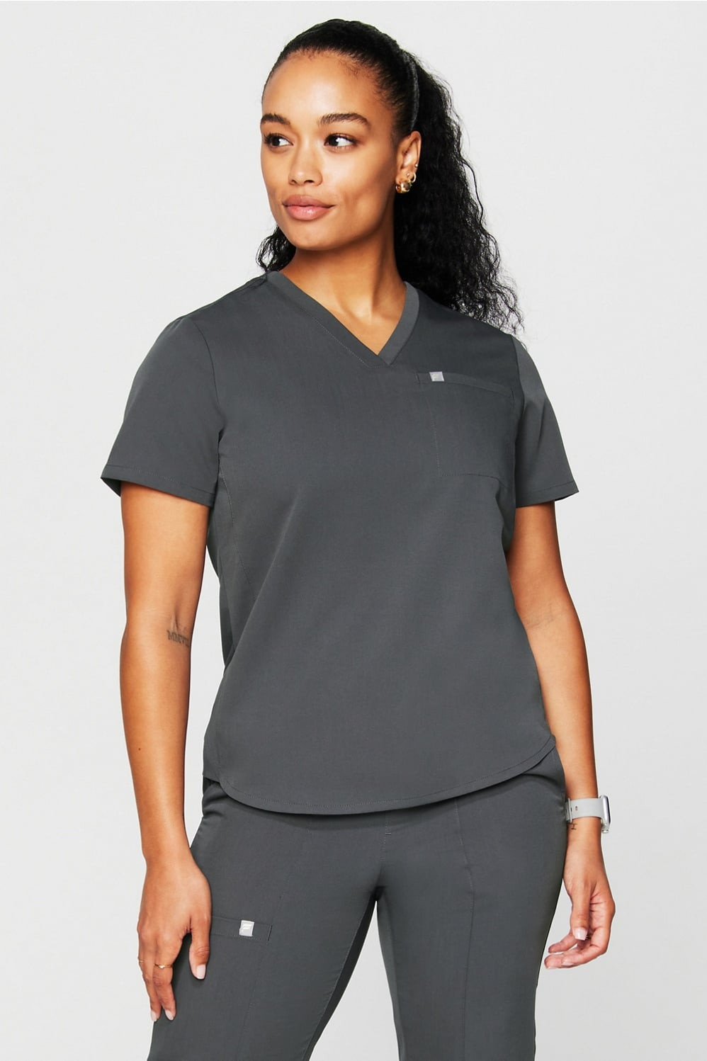 Vital 1-Pocket Scrub Top (Petite Fit) | Fabletics