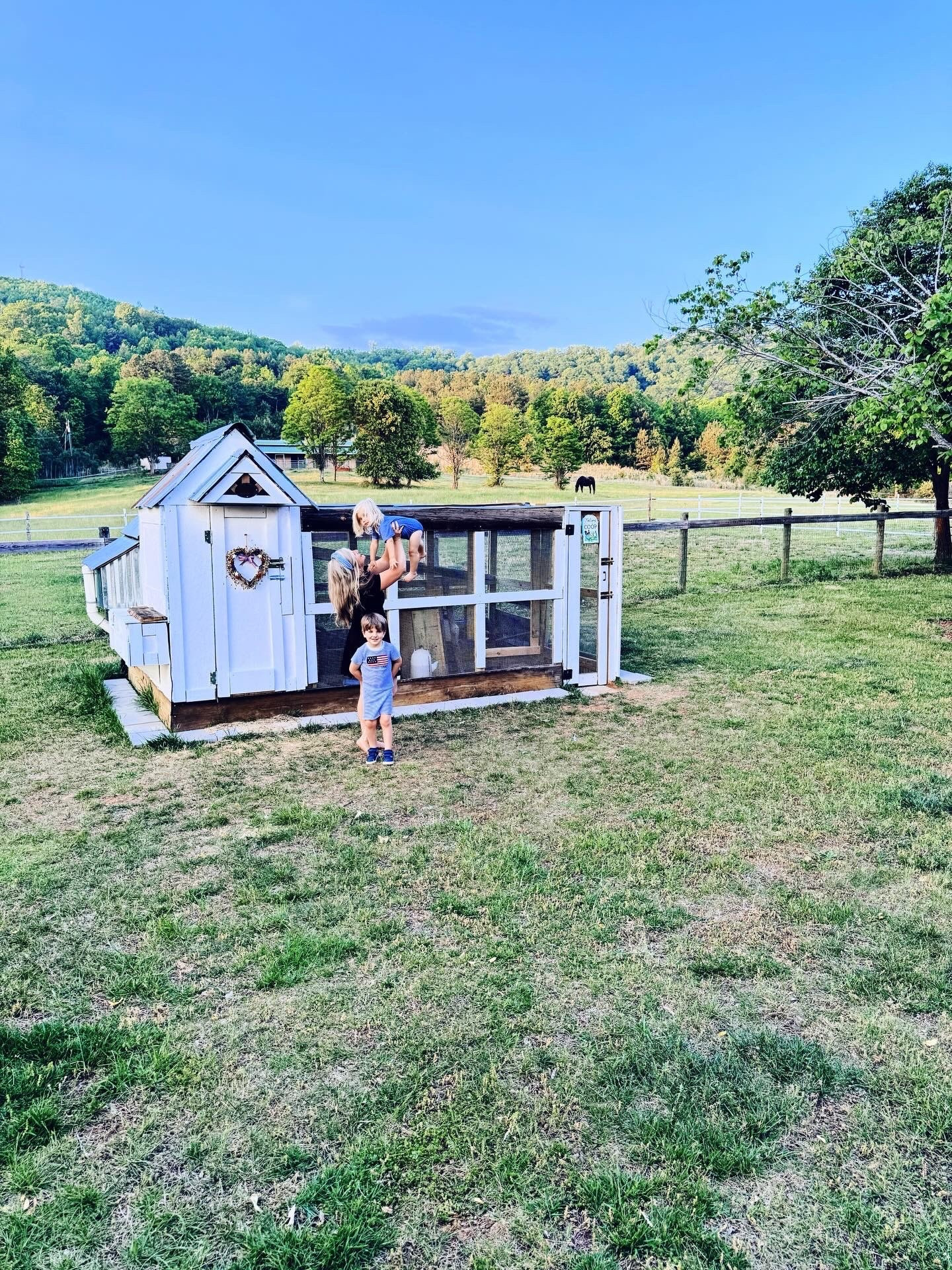 Happy happy Sunday and Happy “Red White & Blue” ❤️🤍💙 Season, y’all!! 🇺🇸🏡🍯🐴🌳🌼🌾 #redwhiteandblueseason #americanhoney #farmsweetfarm #americansummerdecor 

Just feeling so very blessed with this sweet little country life of ours!! 🤭🐴👶🏼 🇺🇸🌼🌾🚜 And as always, I linked 🔗 all of our “American 🇺🇸 honey” 🍯 country summer decor over on my LTKit app for y’all!! 🫶🏽

#LTKHome #LTKmomlife