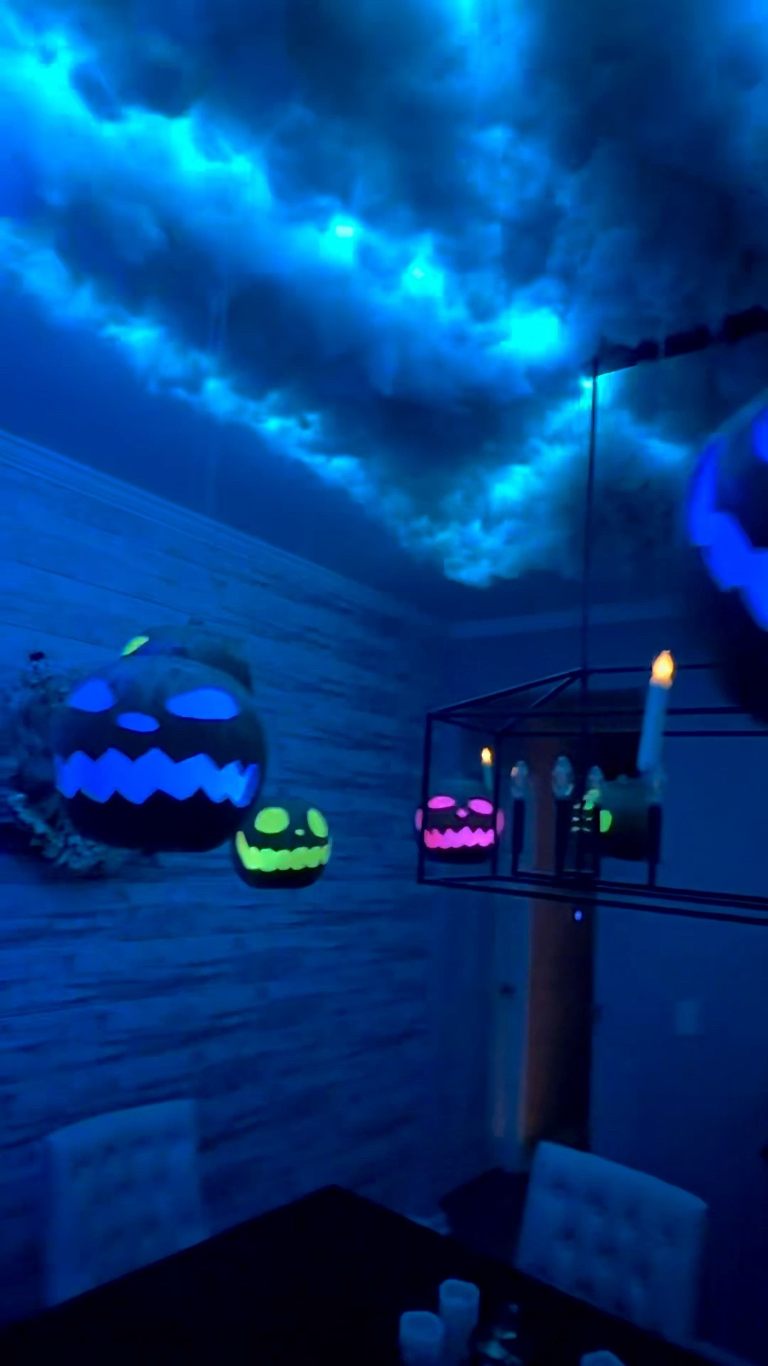 Floating Pumpkins and cloud ceiling

#HarryPotterVibes #FloatingPumpkins #GreatHallMagic #HalloweenDecor #DIYHalloween #PumpkinSky”

#LTKHalloween #LTKFamily #LTKParties