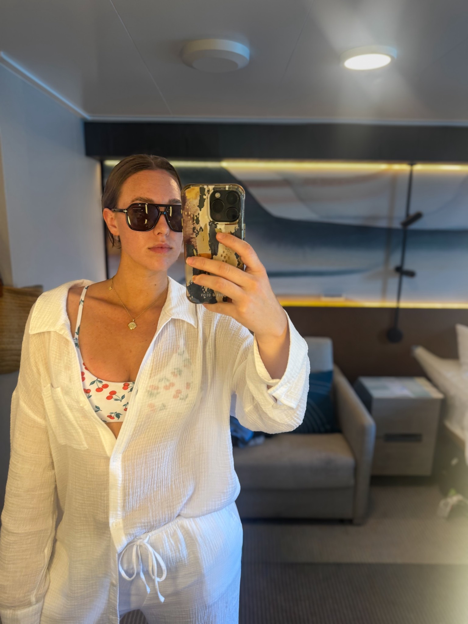 A cruise beach outfit 🚢🏝️ 

Suit: medium
Top: XL (it’s all they had and it works!)
Pants: medium
Sunnies: Target :)