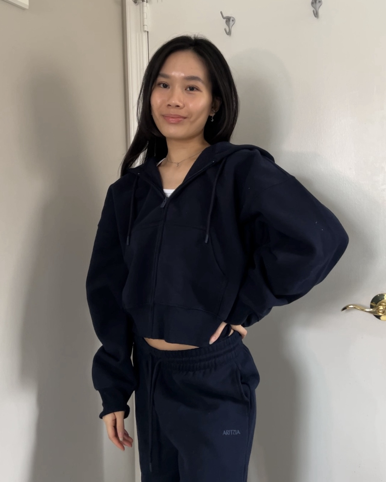 aritzia sweatfleece cozy fleece clientele sale haul 

Boyfriend Boxy Zip Hoodie L, Admiral 
Boyfriend Basic Wide Sweatpant S, Regular, Admiral

#LTKHoliday #LTKGiftGuide #LTKCyberWeek