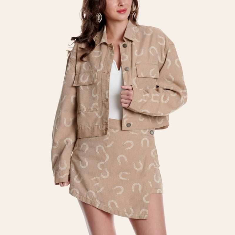 Rockin' C Women's Tan & Cream Horseshoe Print Denim Jacket | Cavender's