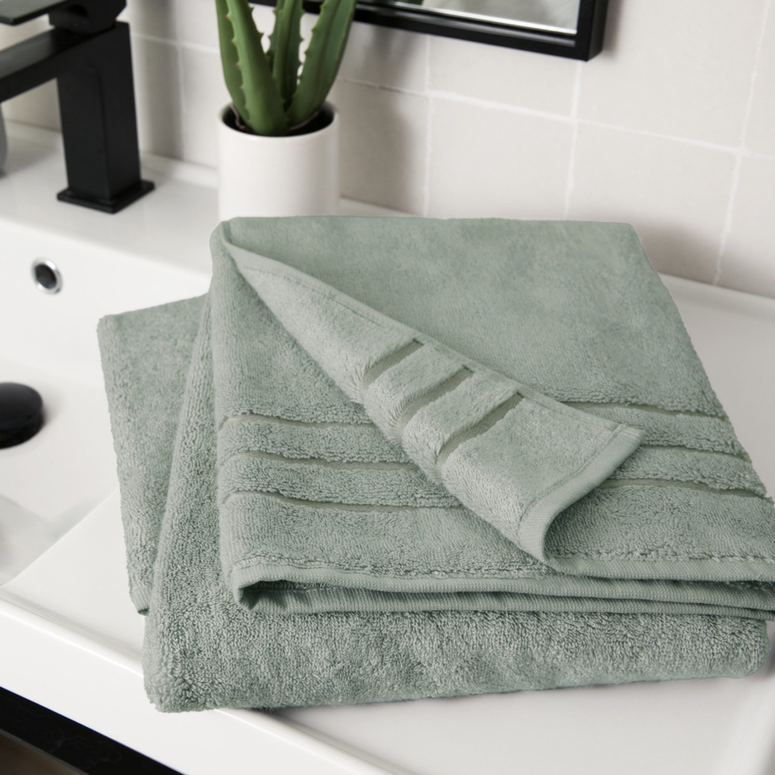 Bamboo Bath Towel | Cariloha