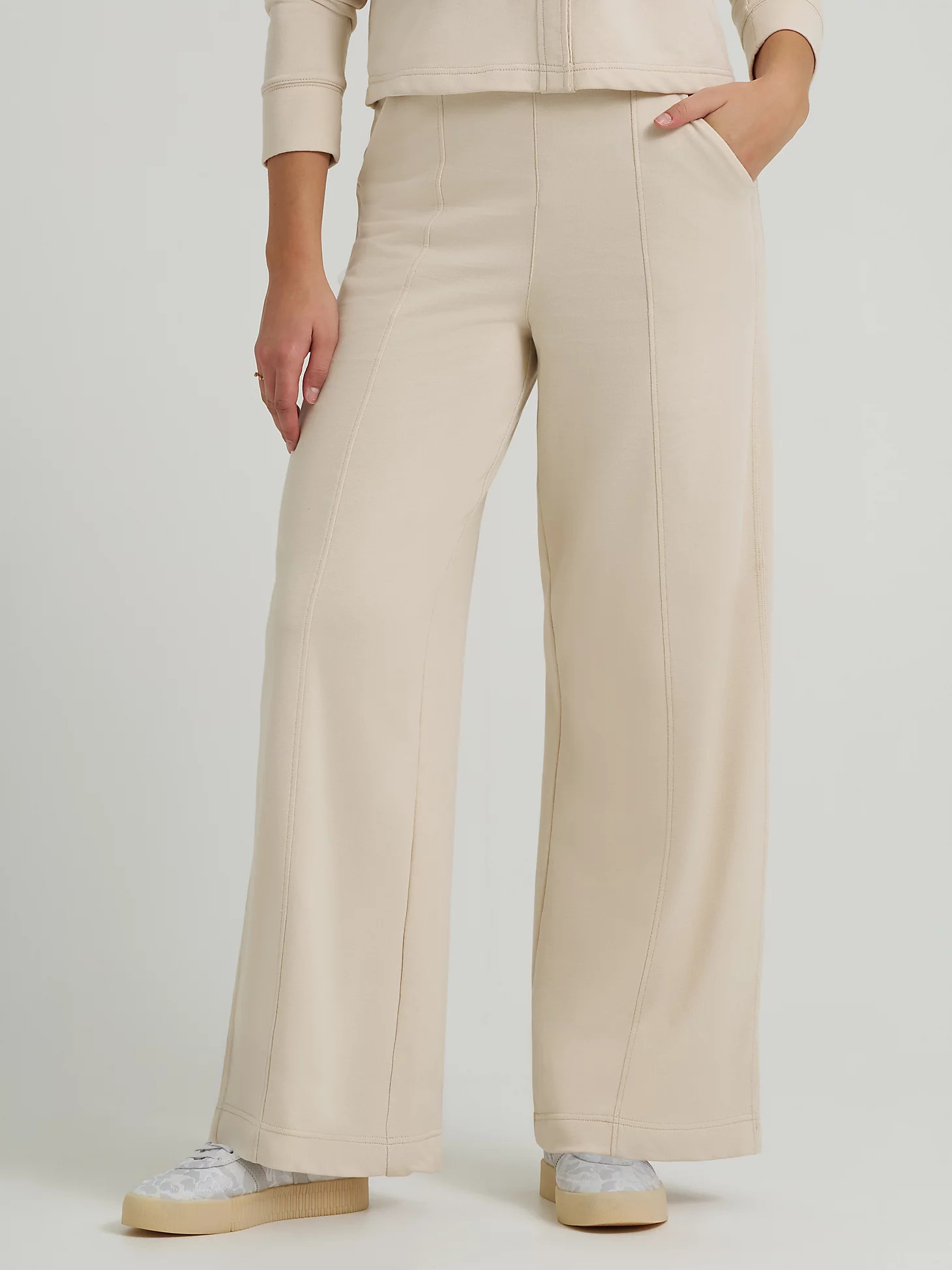 Women's Wide Leg Pull On Knit Pant | Lee Jeans