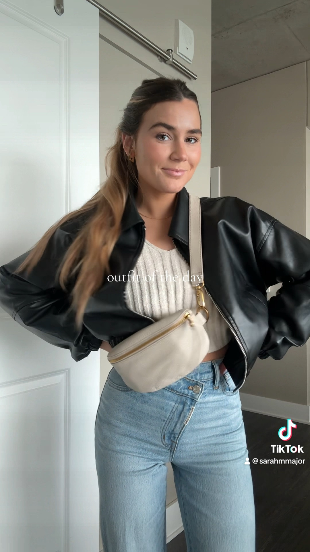 madewell jeans, leather jacket, 12th tribe leather jacket, hobo bags crossbody, madewell style 
