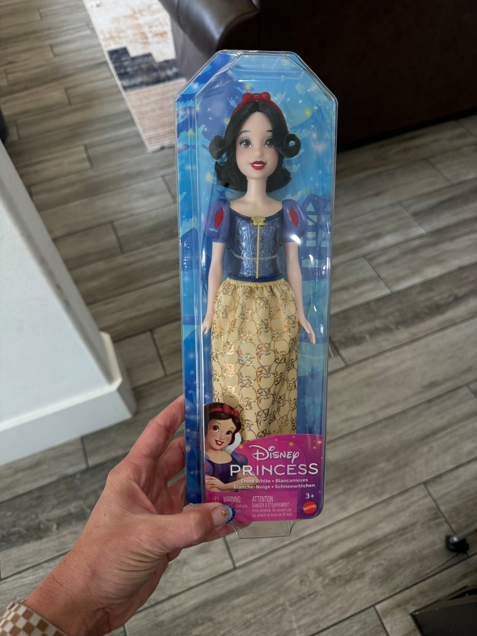 Disney Princess Snow White Fashion Doll with Black Hair, Brown Eyes & Hair Accessory

Great birthday gift for girls 
Barbie 
Snow White 
Princess 
Disney 

#LTKKids #LTKBaby #LTKSpringSale