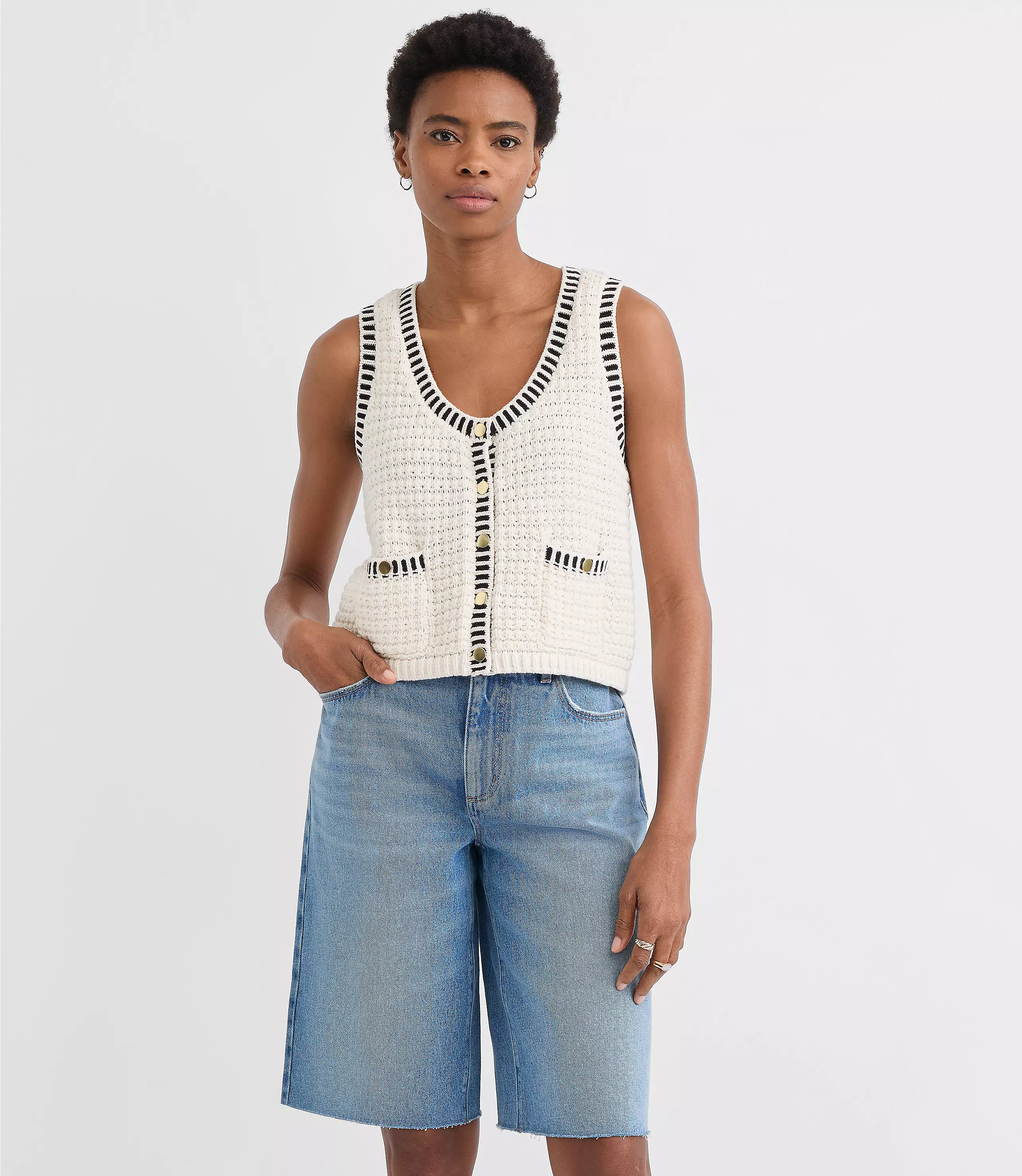 Scoop Neck Pocket Sweater Vest | LOFT