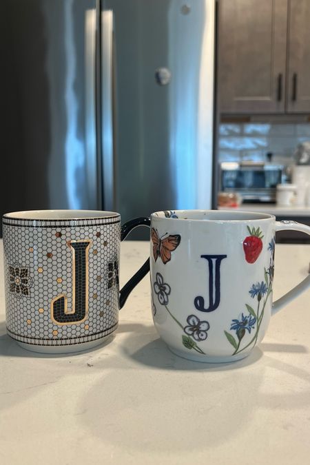 Initial coffee mug. Perfect as a Christmas giftt

#LTKHoliday #LTKGiftGuide #LTKfindsunder50