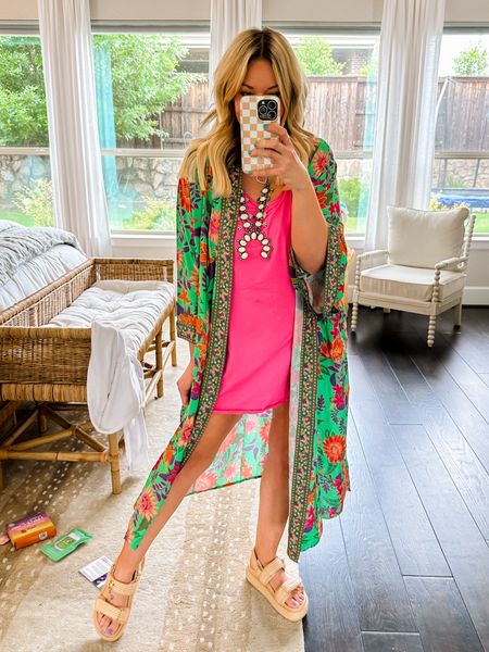 Romper true to size! Kimono wearing the small/medium
Summer outfit, spring outfit