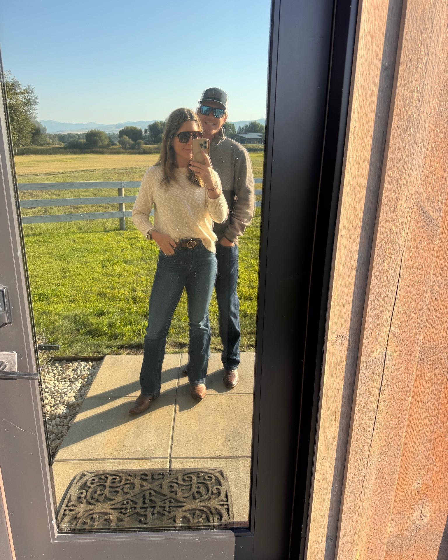 Horseback riding in Montana 🐴 🏔️ 

These are the wrangler high rise bootcut jeans I bought to ride in - size 27/32 

This is a jcrew factory sweater 100% cotton I got 40% off a week ago check their site for sales always 

My tried and true Ariat boots I bought in Nashville years ago and still just as comfortable and beautiful as the day I bought them!