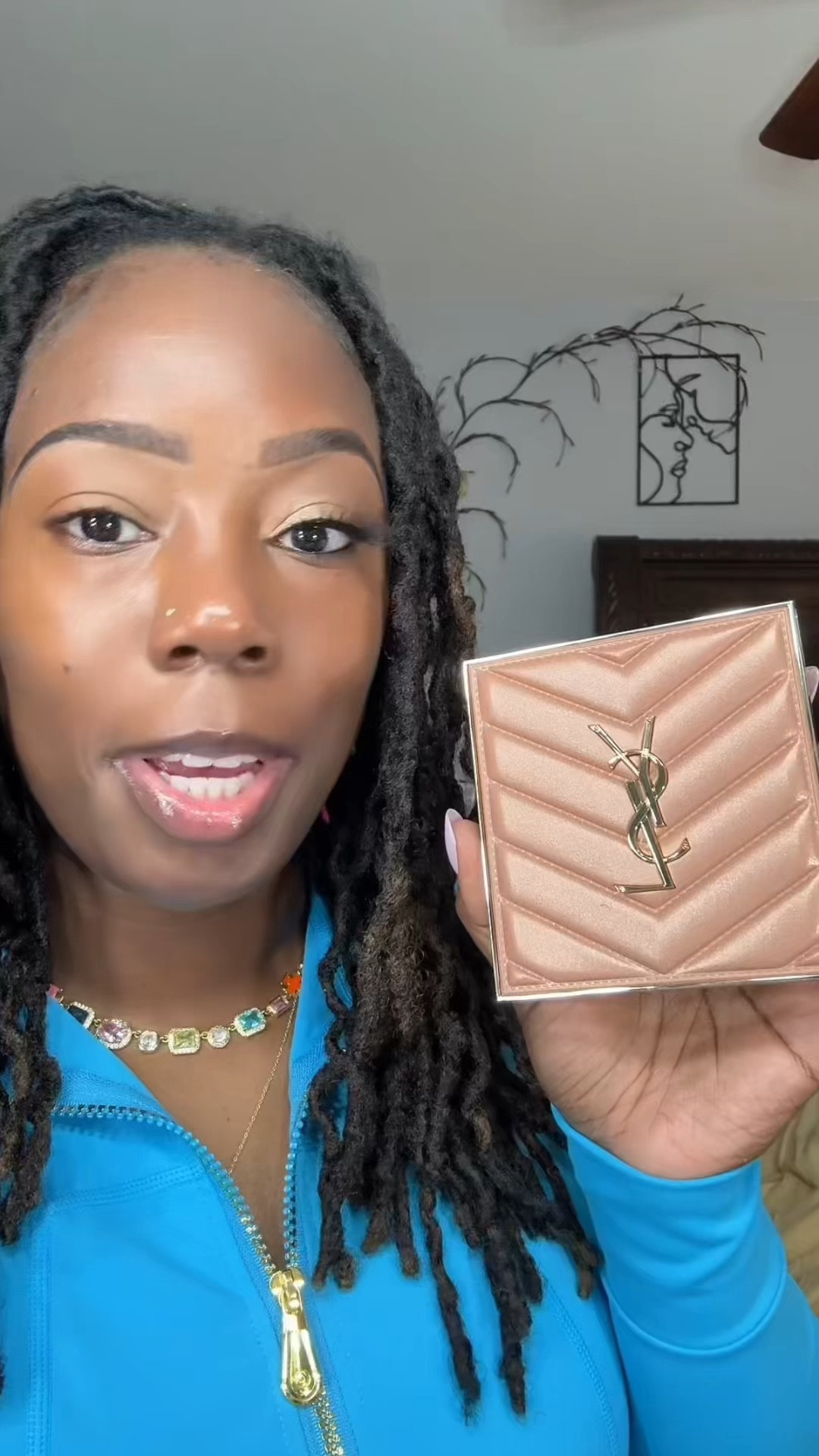 #GiftedByYSLBeauty
Partnered with YSL Beauty to create this soft smoky eye using the limited-edition Couture Eye Clutch in Nude Hours 🤎✨ Rich pigment, smooth blend, and effortless luxury in one palette. Available at Sephora starting 3/23 don’t wait on this one.

@YSLBeauty #CoutureEyeClutch #LashLatex #luxurymakeup #softsmokeyeye #makeuptutorial #beautytok #grwm #neutralglam #styledbyshay

#LTKBeauty