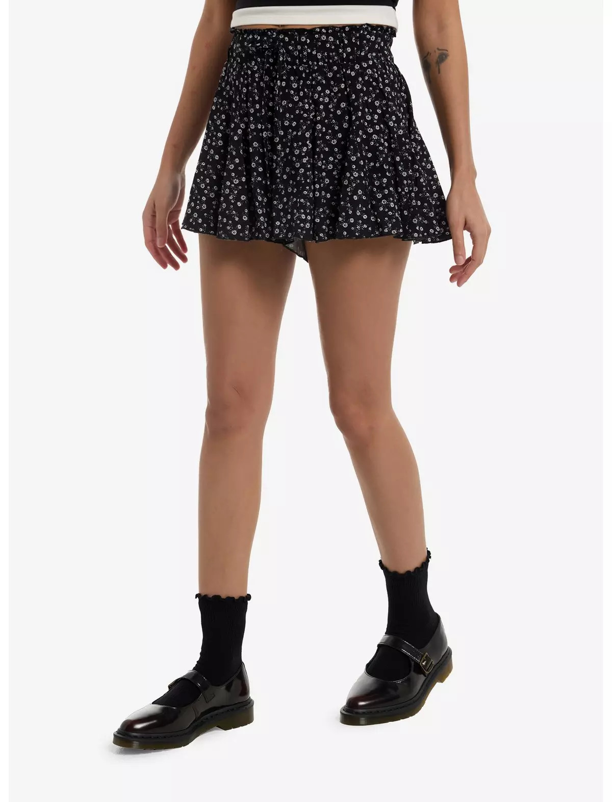 Thorn & Fable Black & White Floral Flowy Shorts | Hot Topic | Hot Topic