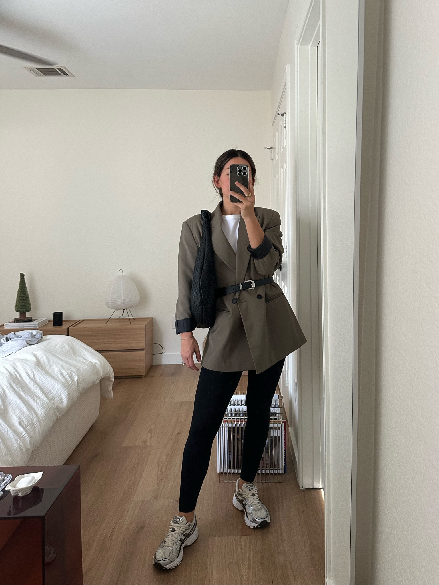 Zara double-breasted blazer.. similar ones attached 

#LTKStyleTip #LTKShoeCrush #LTKWorkwear