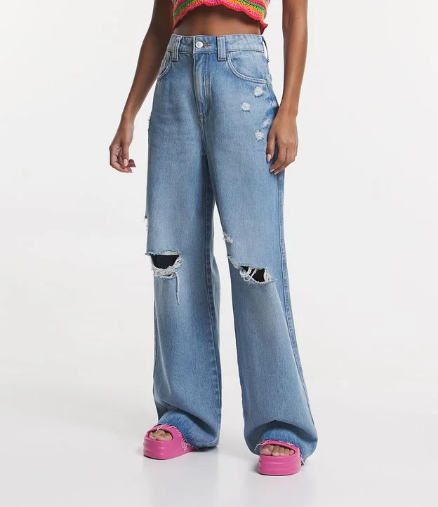 Calça Anos 90 Jeans com Bordado de Coração e Barra a Fio Azul | Renner (BR)