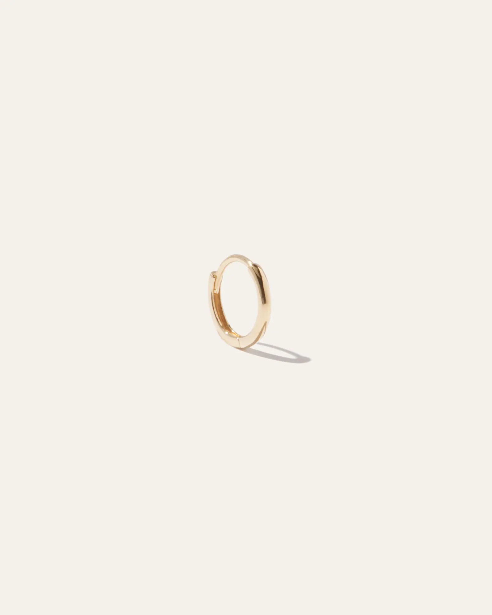 14k Gold Solo Mini Hoop | Quince | Quince