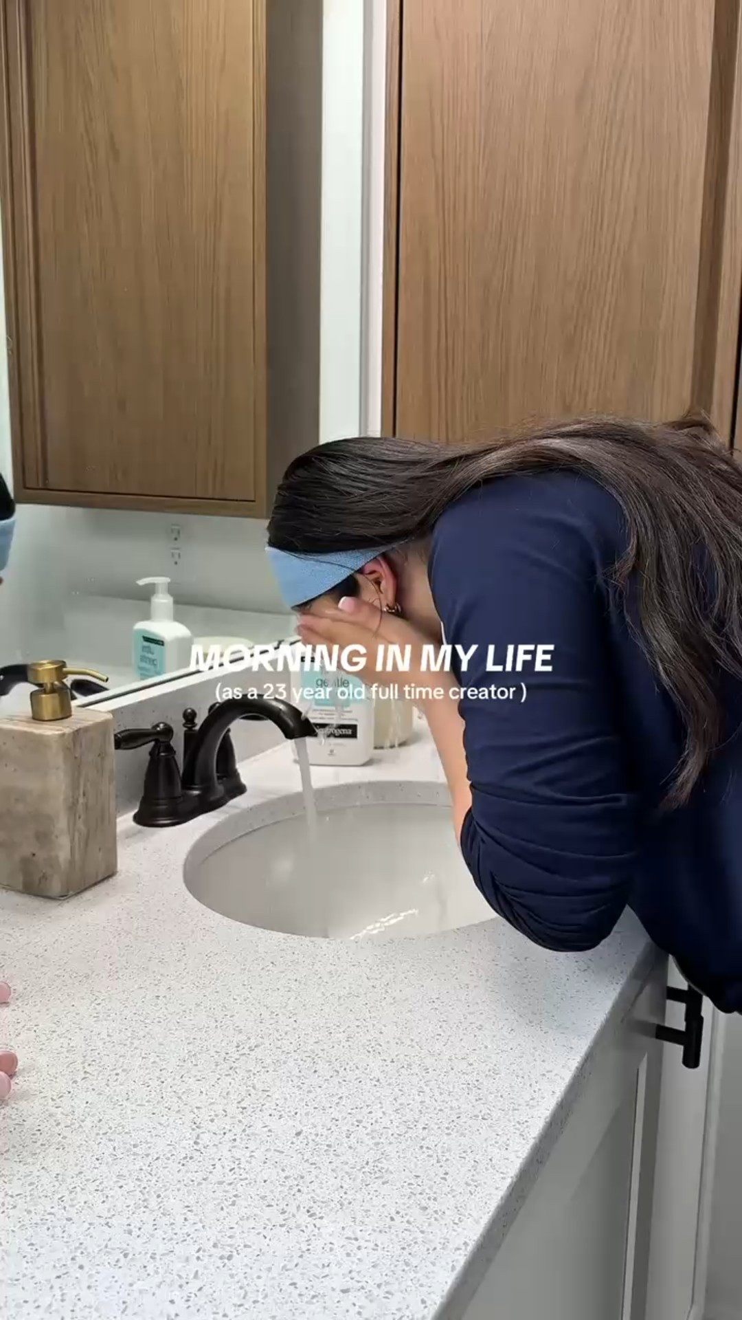 Morning in my life as a full time content creator - no gate keeping🤭 #morningroutine #dayinmylife #grwm #cleangirl #softlife #romanticizeyourlife #cleangirlaesthetic #lifeinyour20s #morningvibes #contentcreatorlife #beautycreator #goodmorning