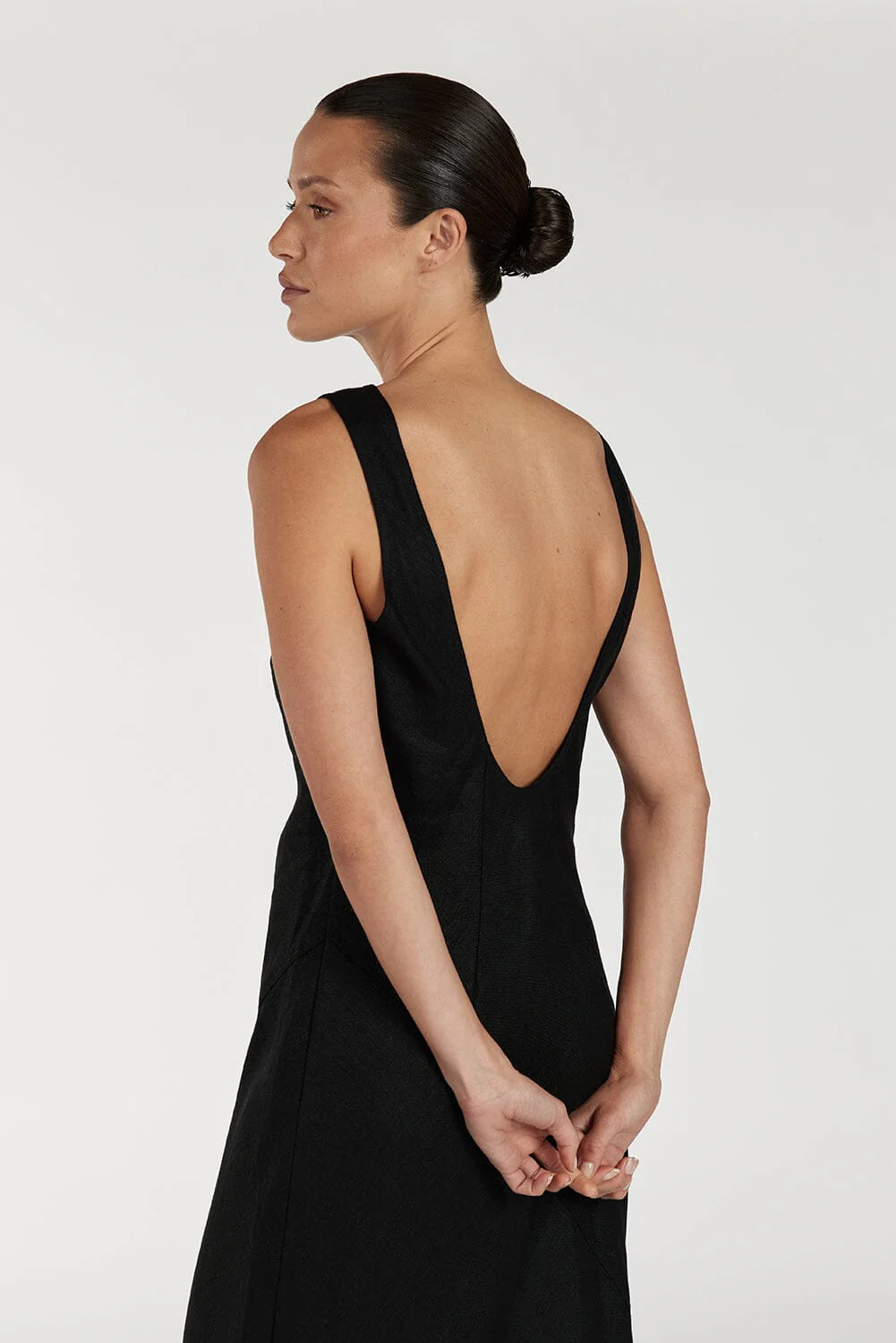 LYRA BLACK LINEN MIDI DRESS | DISSH