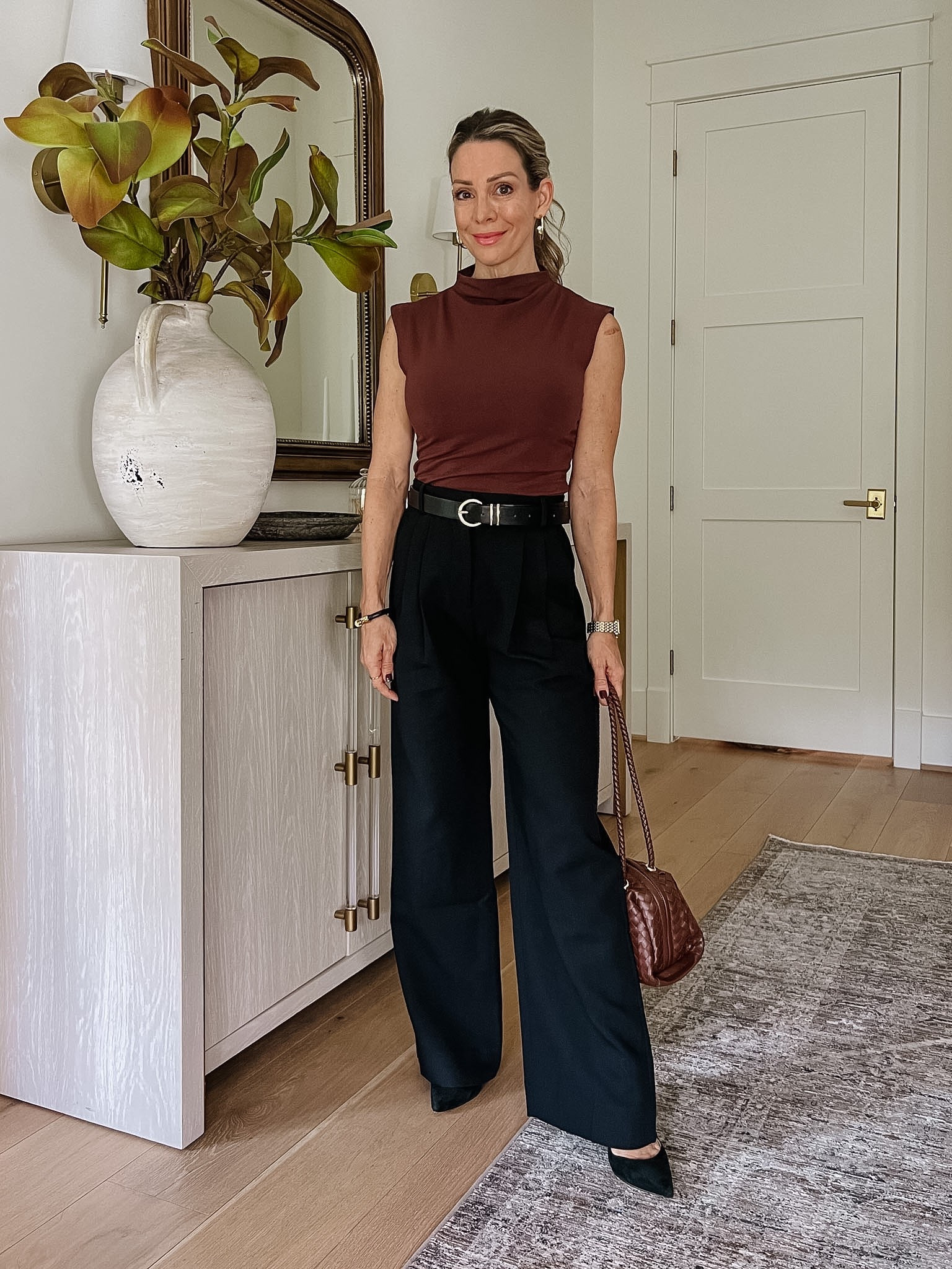 Finding my style in my 50s ✨ Classic mix & match styles

Top Fit: I’m wearing an XS

Pants Fit: I’m wearing a 25